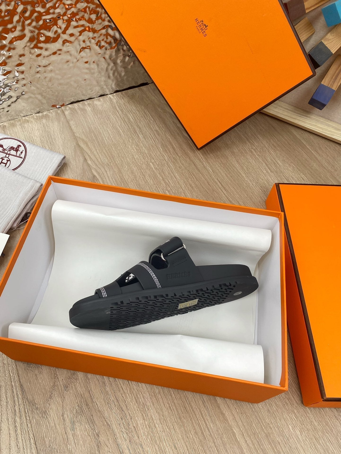 chypre sandal black calfskin white thread embroidered