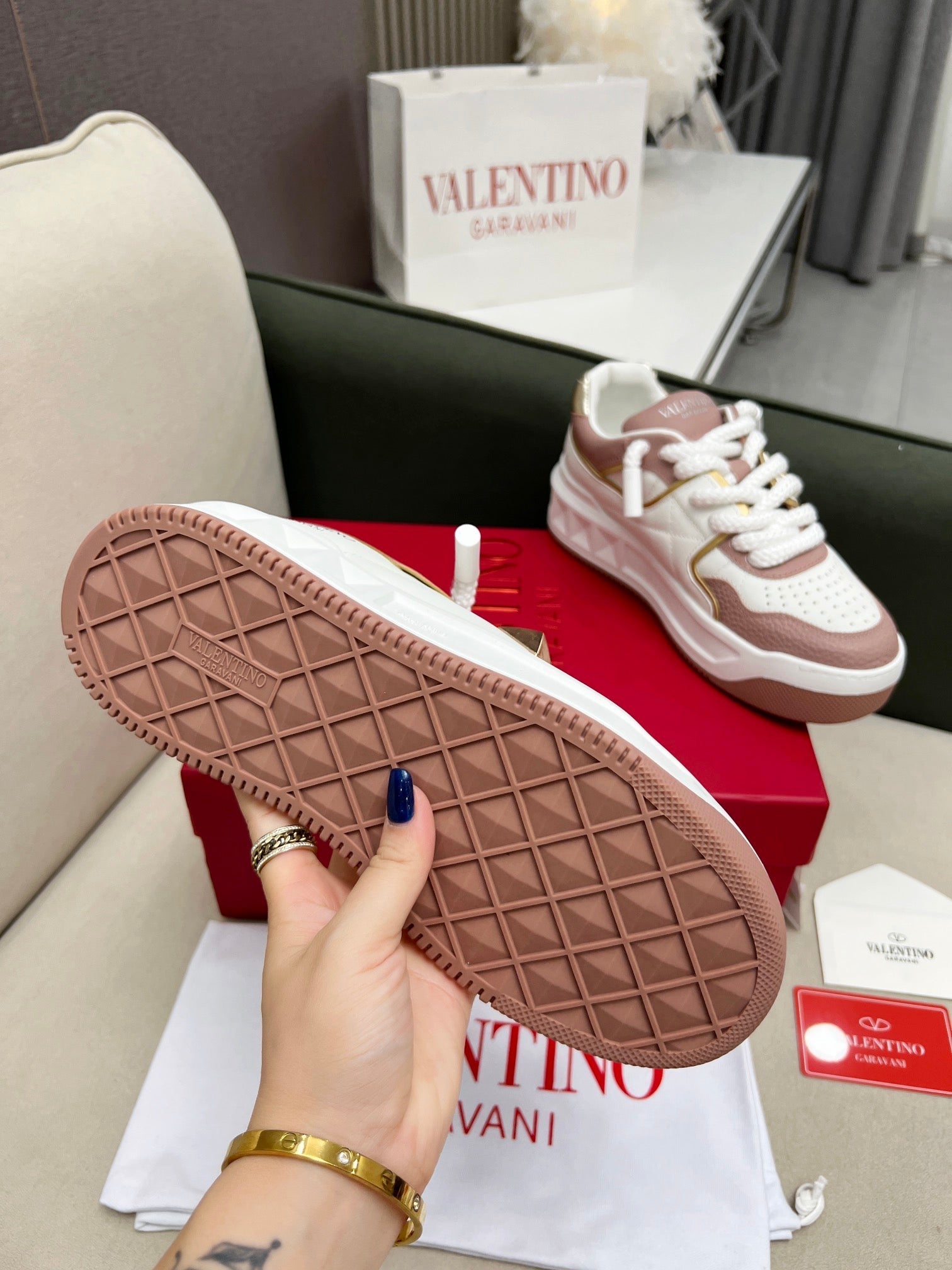 VT 25 One Stud Platform Sneaker White Pink Cowhide