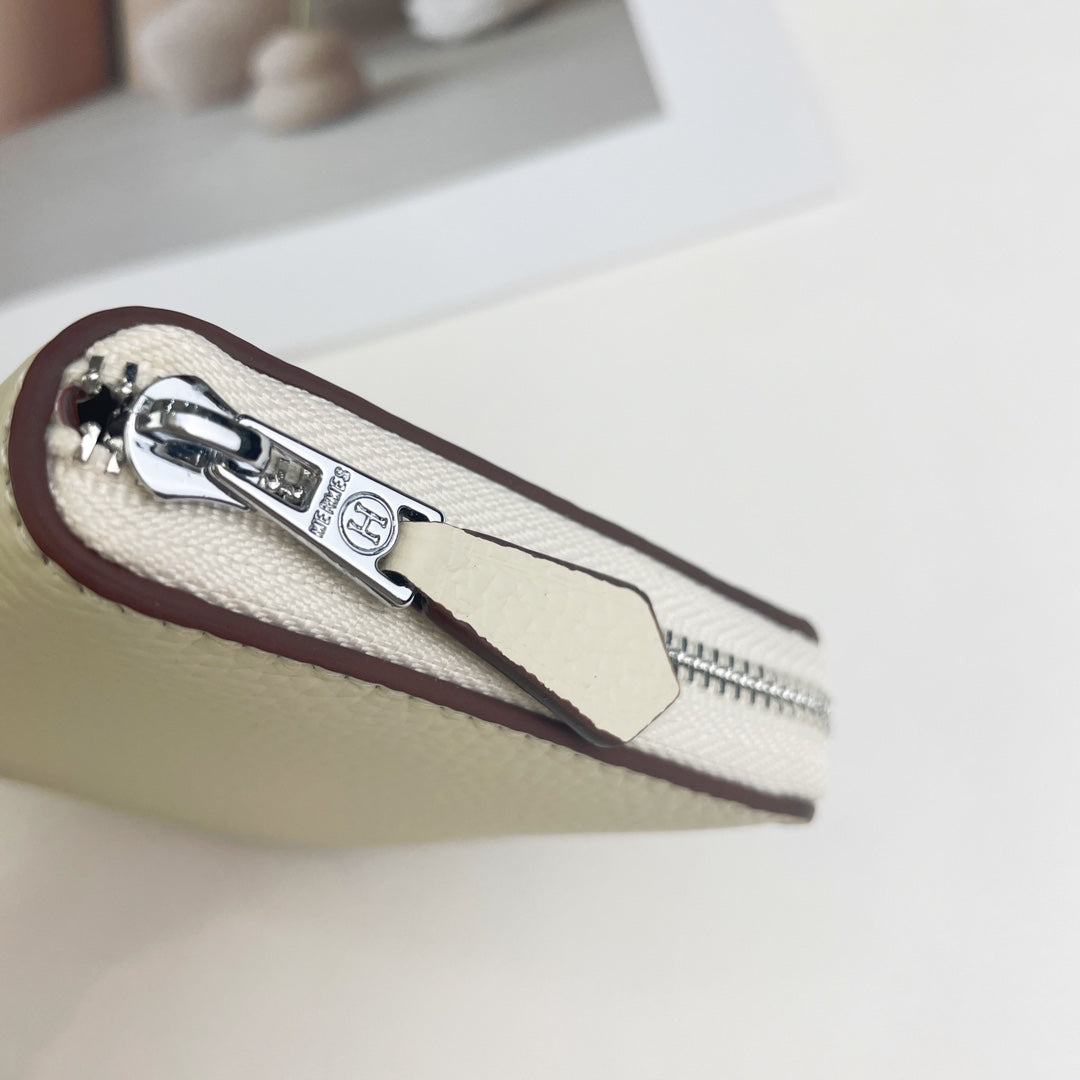 HM SILK'IN SHORT WALLET 11.5 WHITE GRAINED CALFSKIN