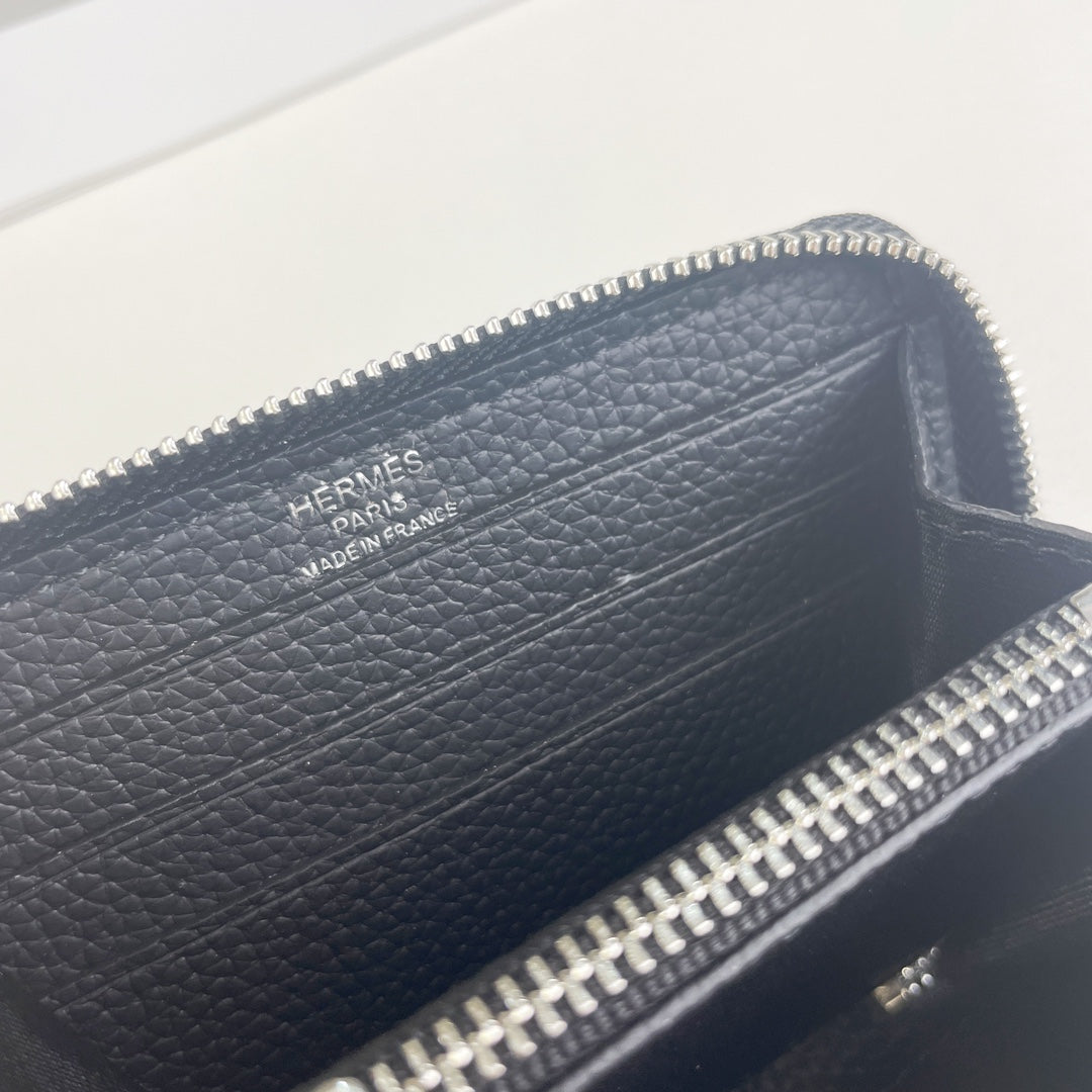 HM SILK'IN SHORT WALLET 11.5 BLACK GRAINED CALFSKIN