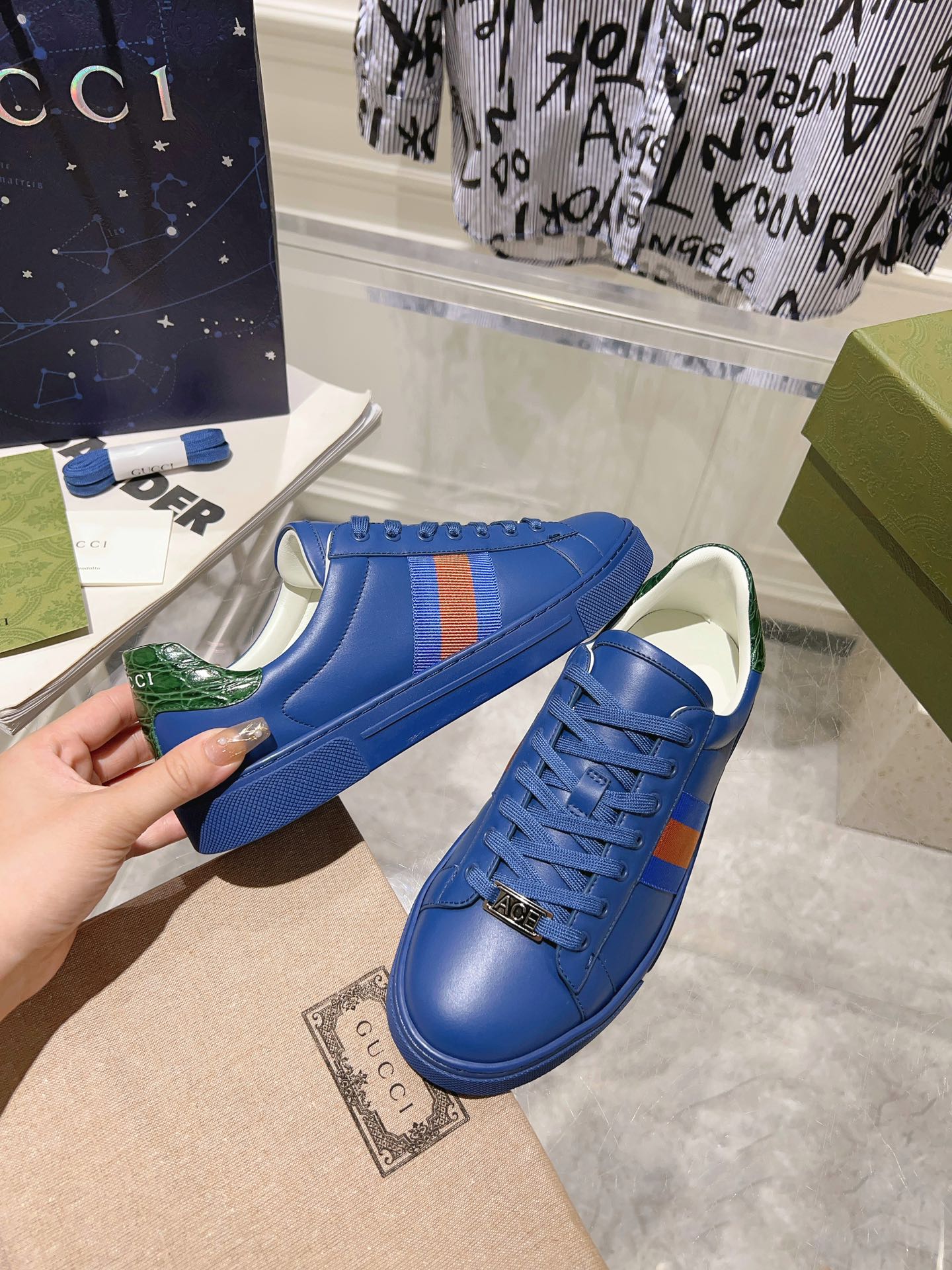 GG ACE GG SUPREME TRAINER AZURE CALFSKIN