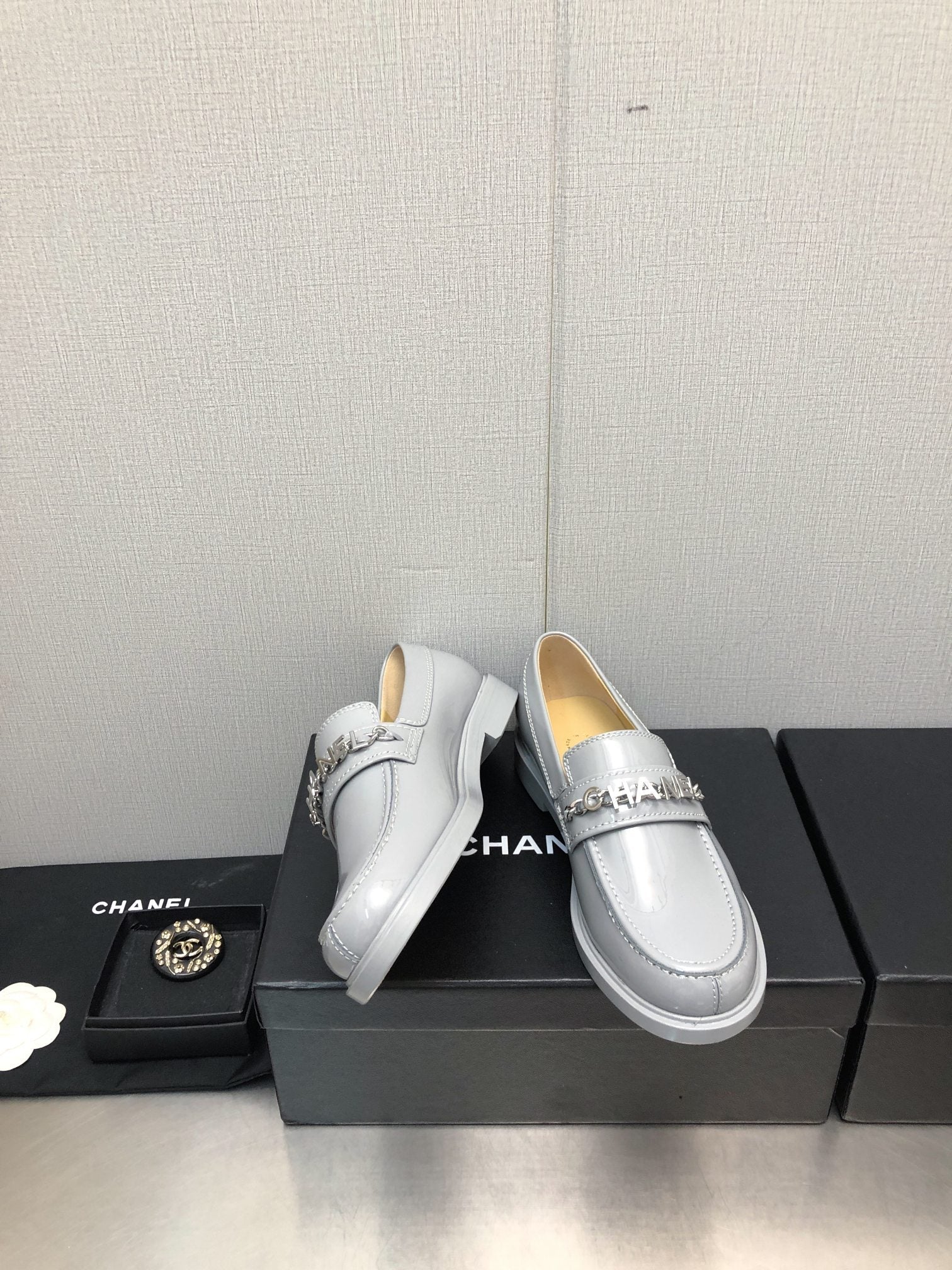CC 25C Loafer Periwinkle Glossy Calf Leather 212975