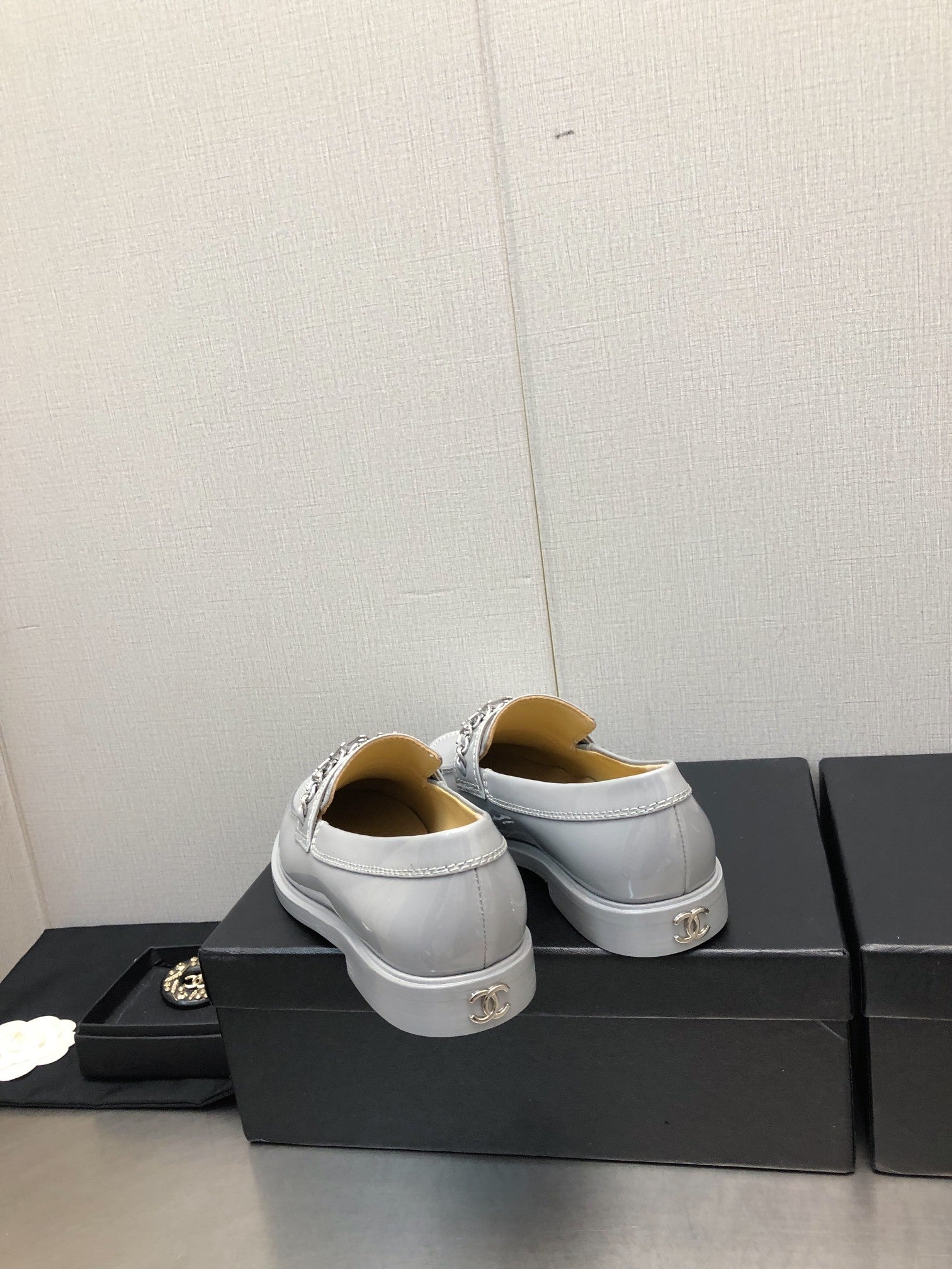 CC 25C Loafer Periwinkle Glossy Calf Leather 212975