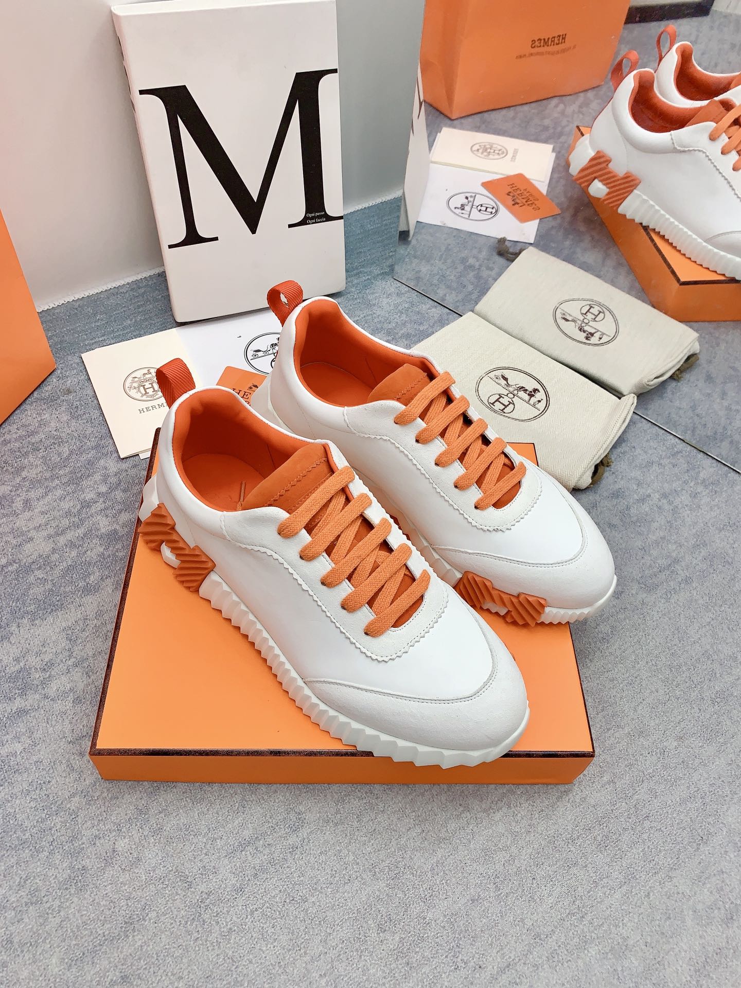 HM Bouncing Sneaker In White Lambskin 106429