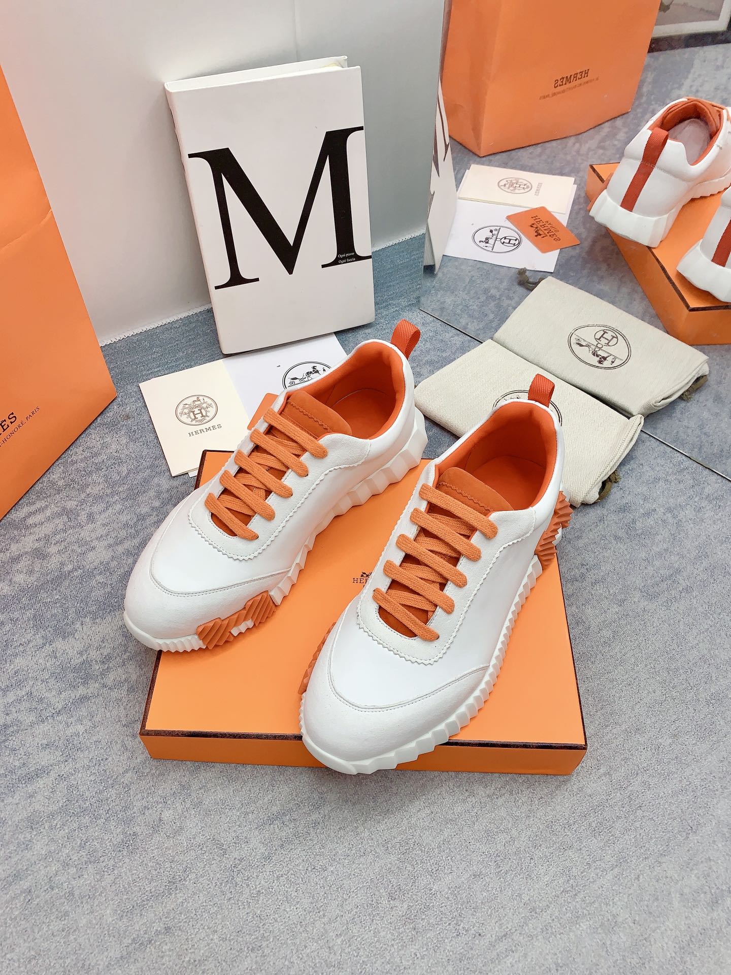 HM Bouncing Sneaker In White Lambskin 106429