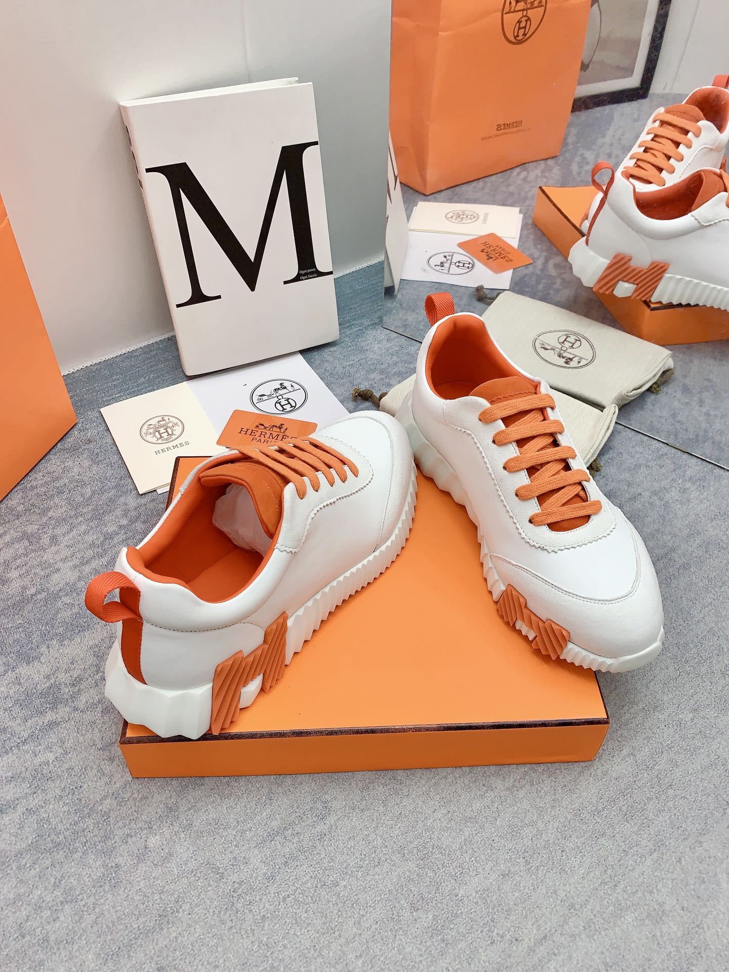 HM Bouncing Sneaker In White Lambskin 106429