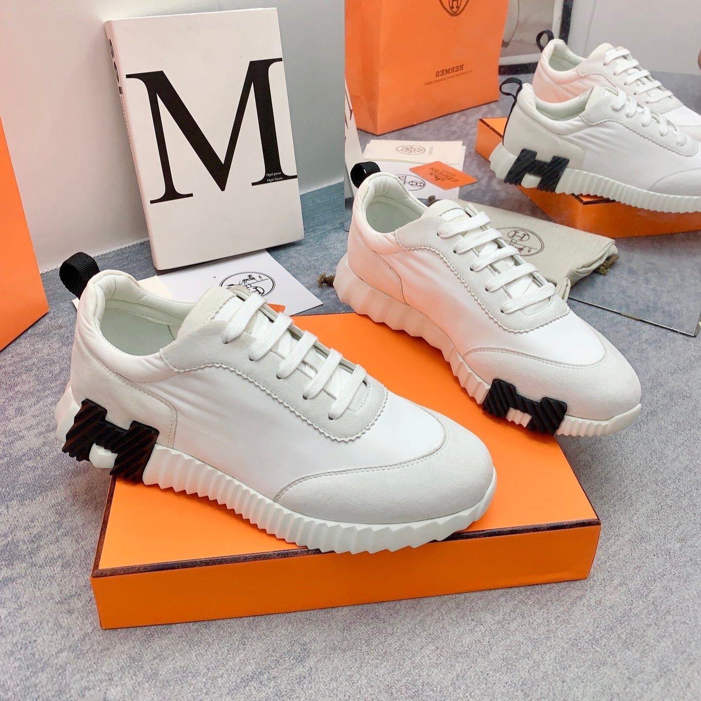 HM Bouncing Sneaker In White Lambskin 106431