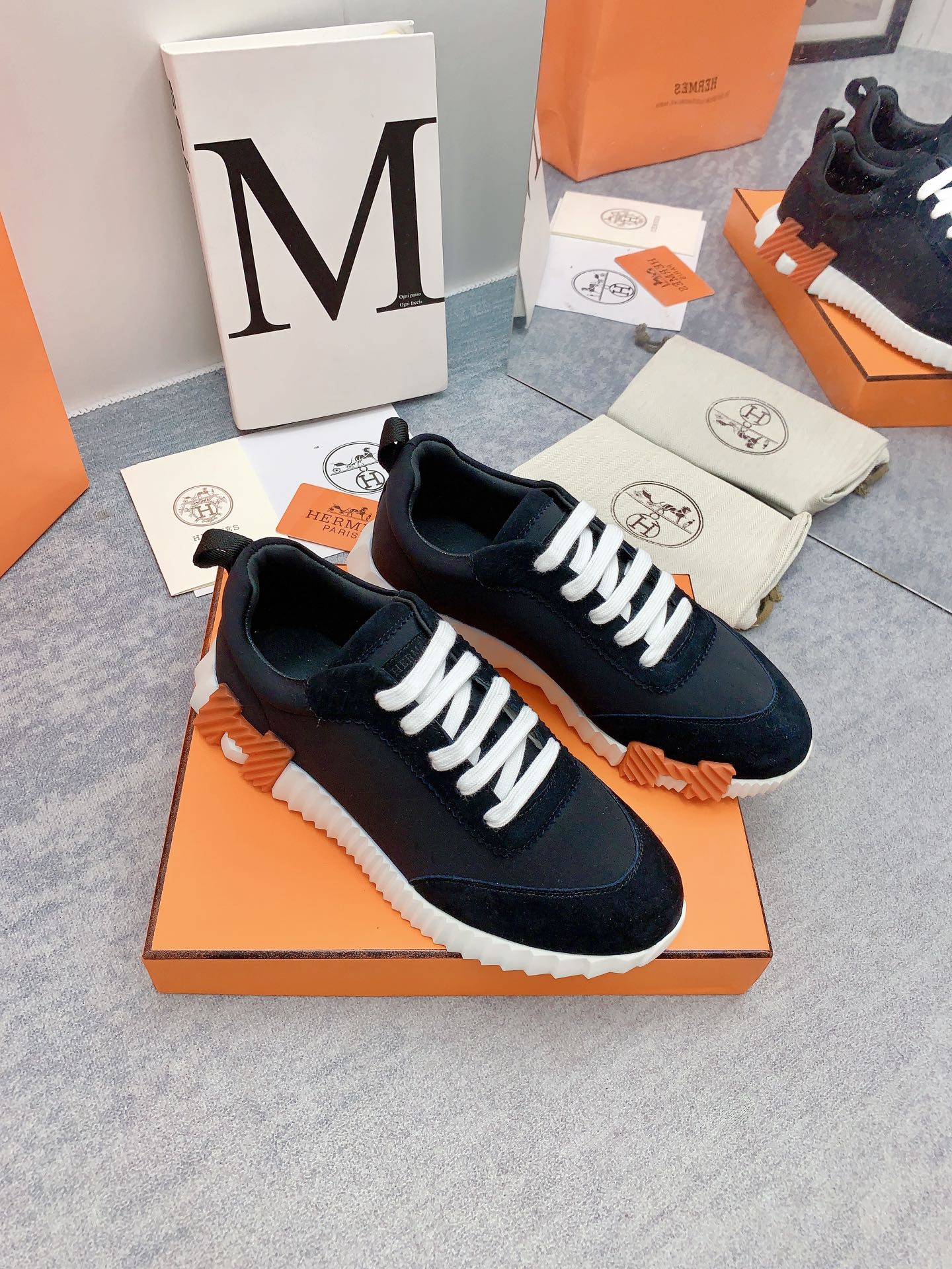 HM Bouncing Sneaker In Black Lambskin 106435