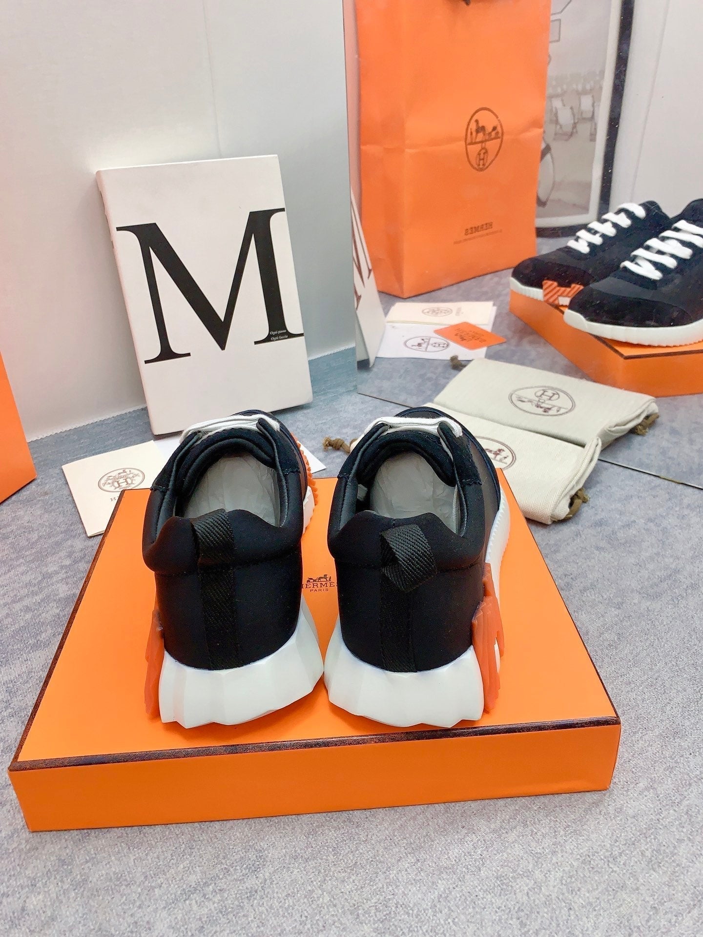 HM Bouncing Sneaker In Black Lambskin 106435