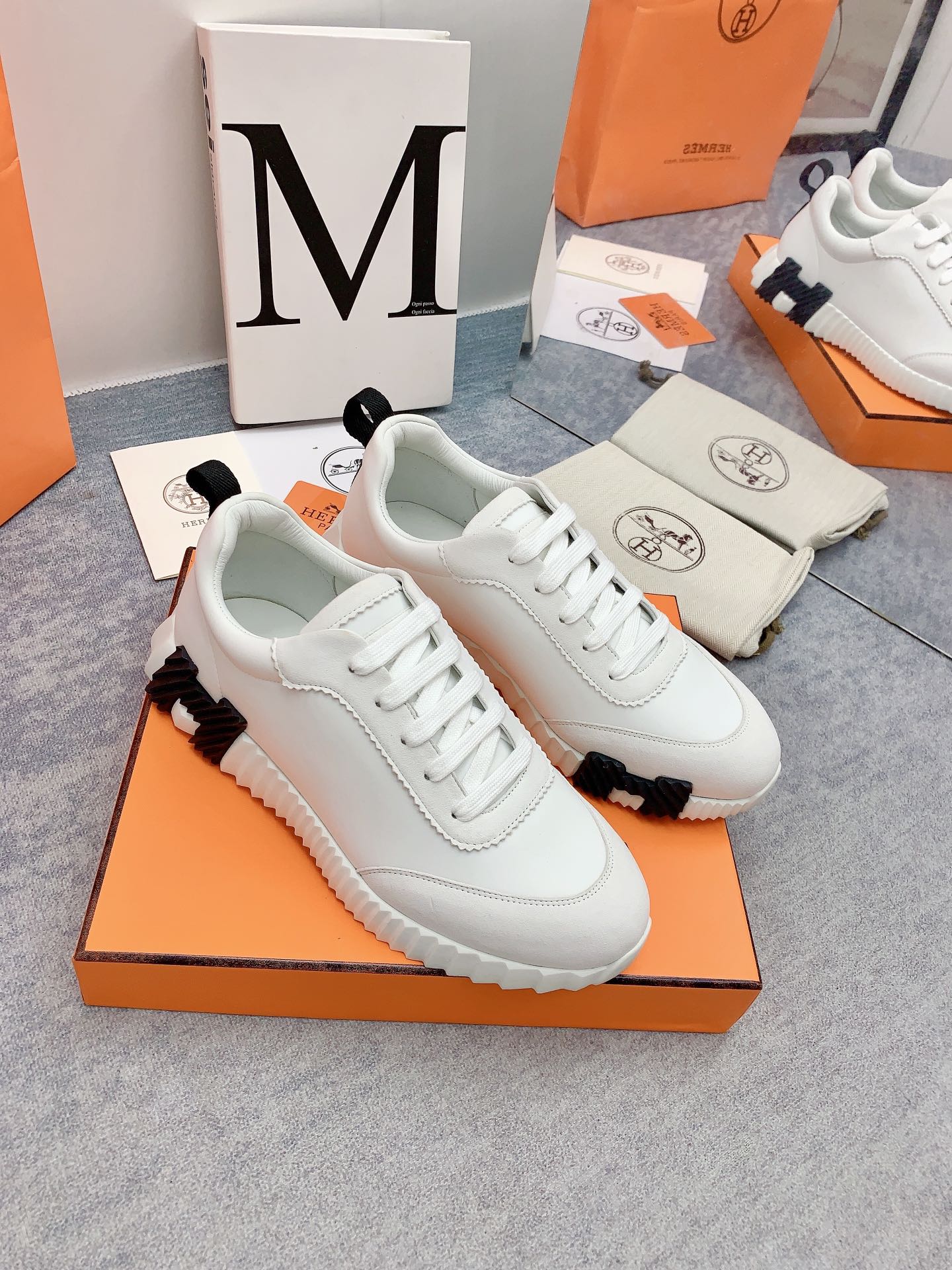 HM Bouncing Sneaker In White Silk Lambskin 106449