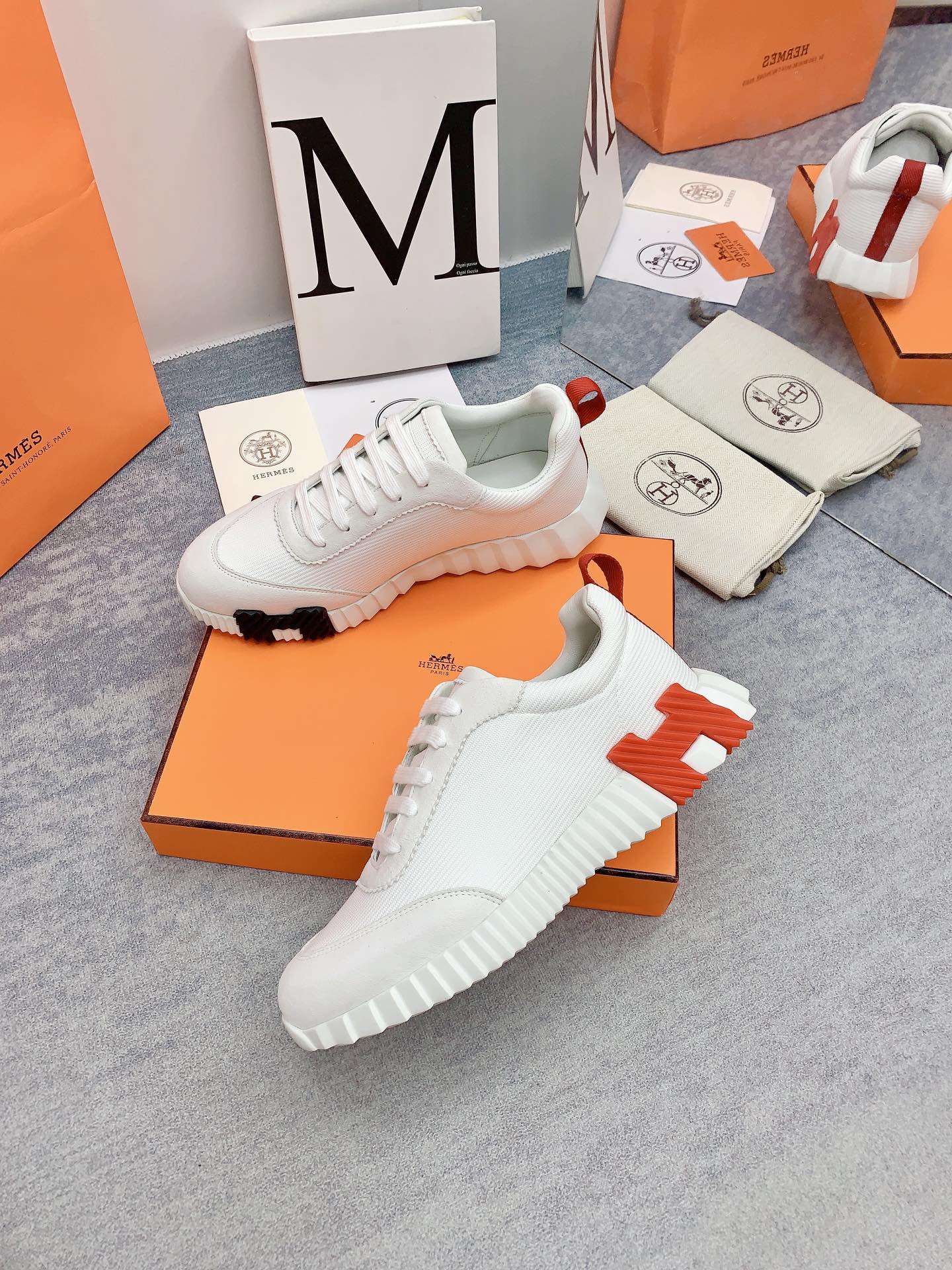 HM Bouncing Sneaker In White Mesh Fabric 106463