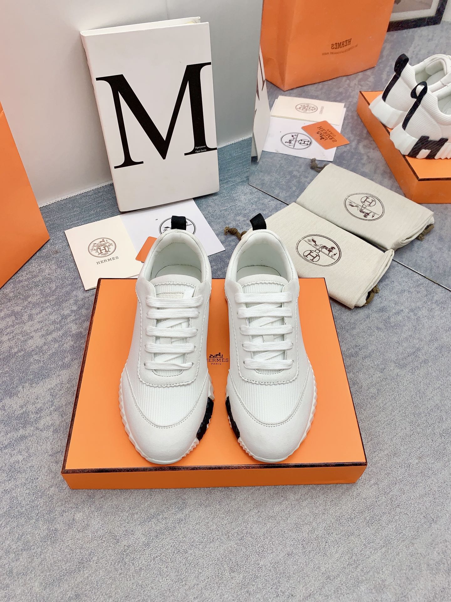 HM Bouncing Sneaker In White Mesh Fabric 106465