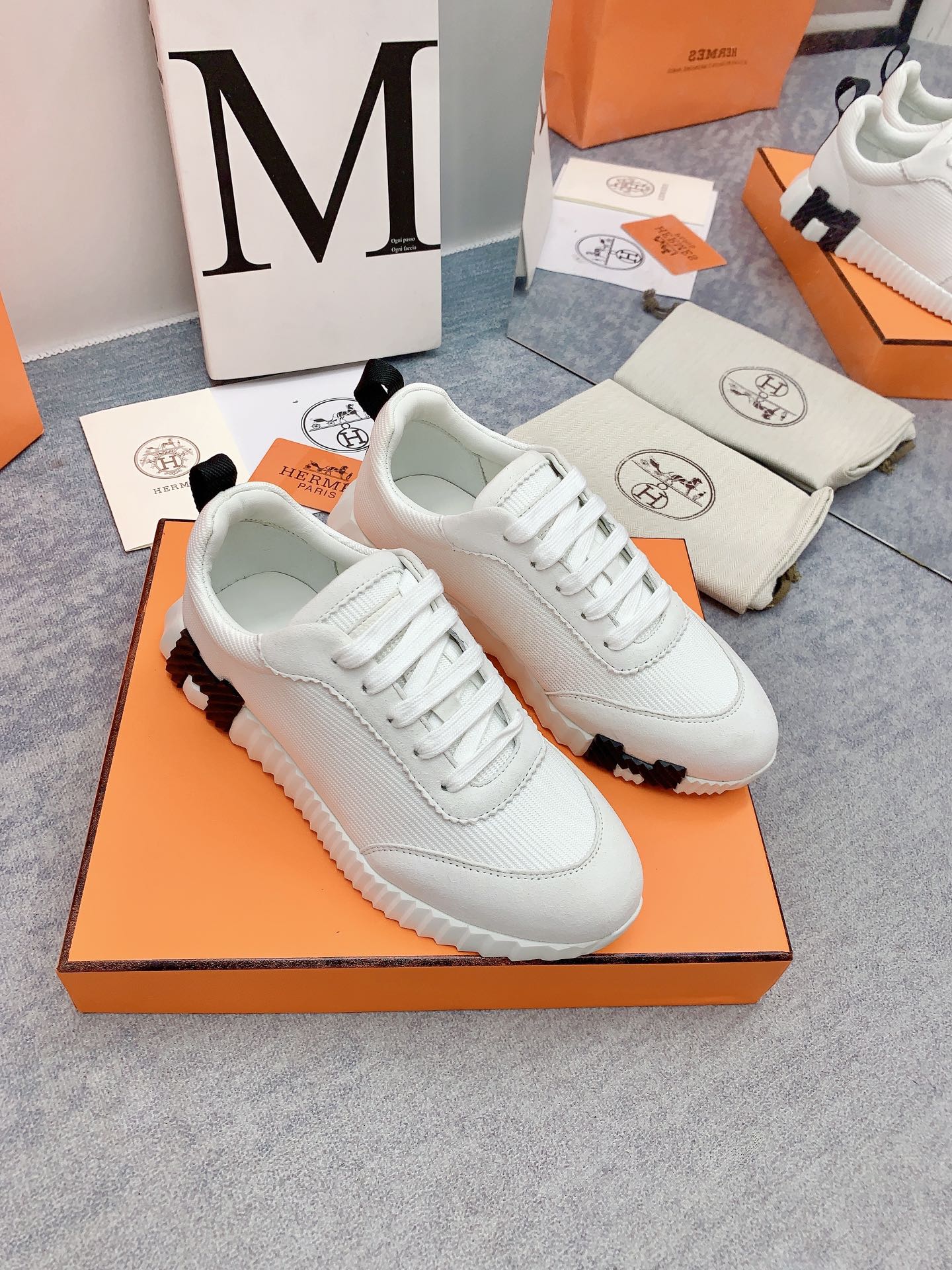 HM Bouncing Sneaker In White Mesh Fabric 106465