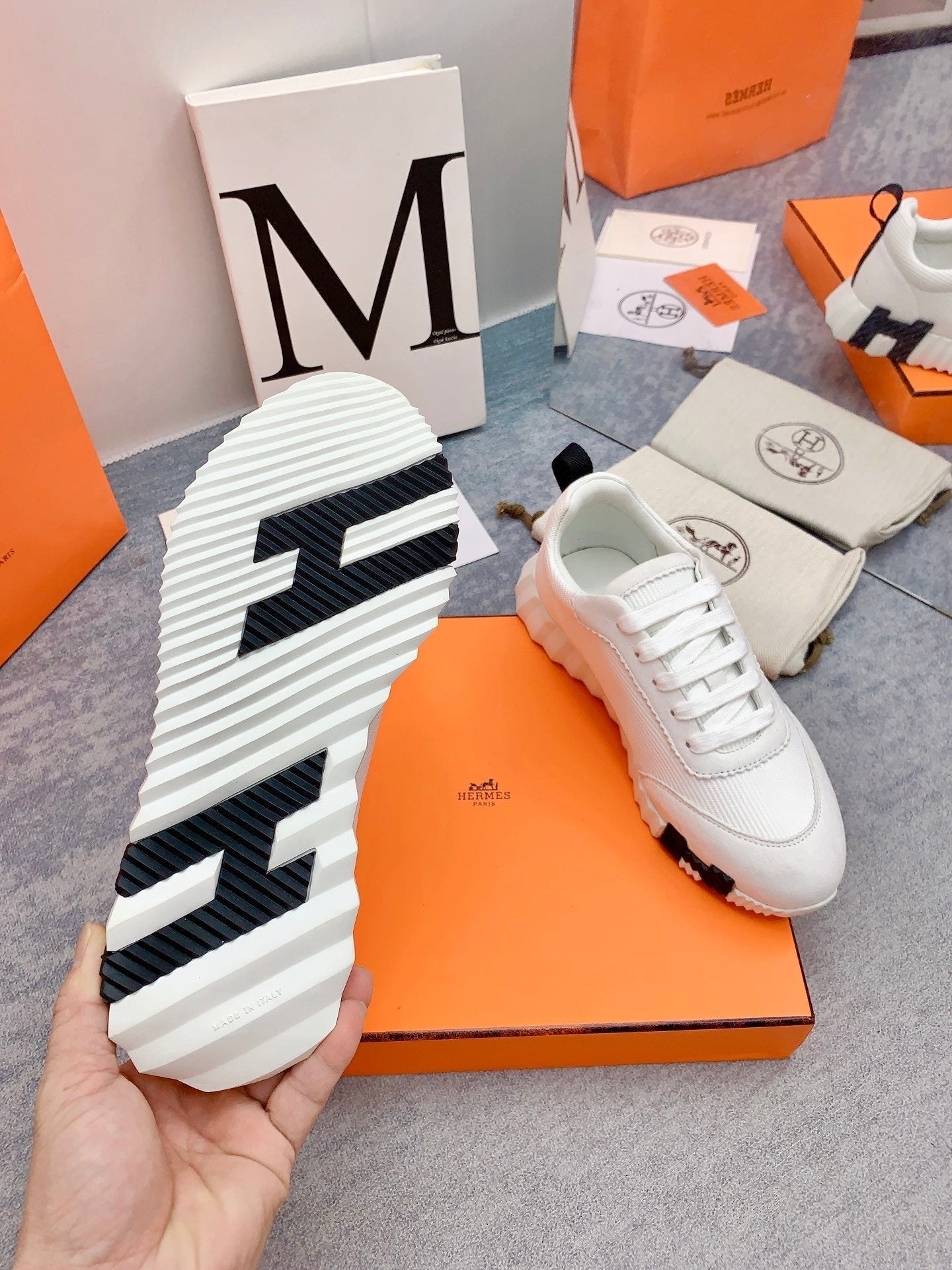 HM Bouncing Sneaker In White Mesh Fabric 106465