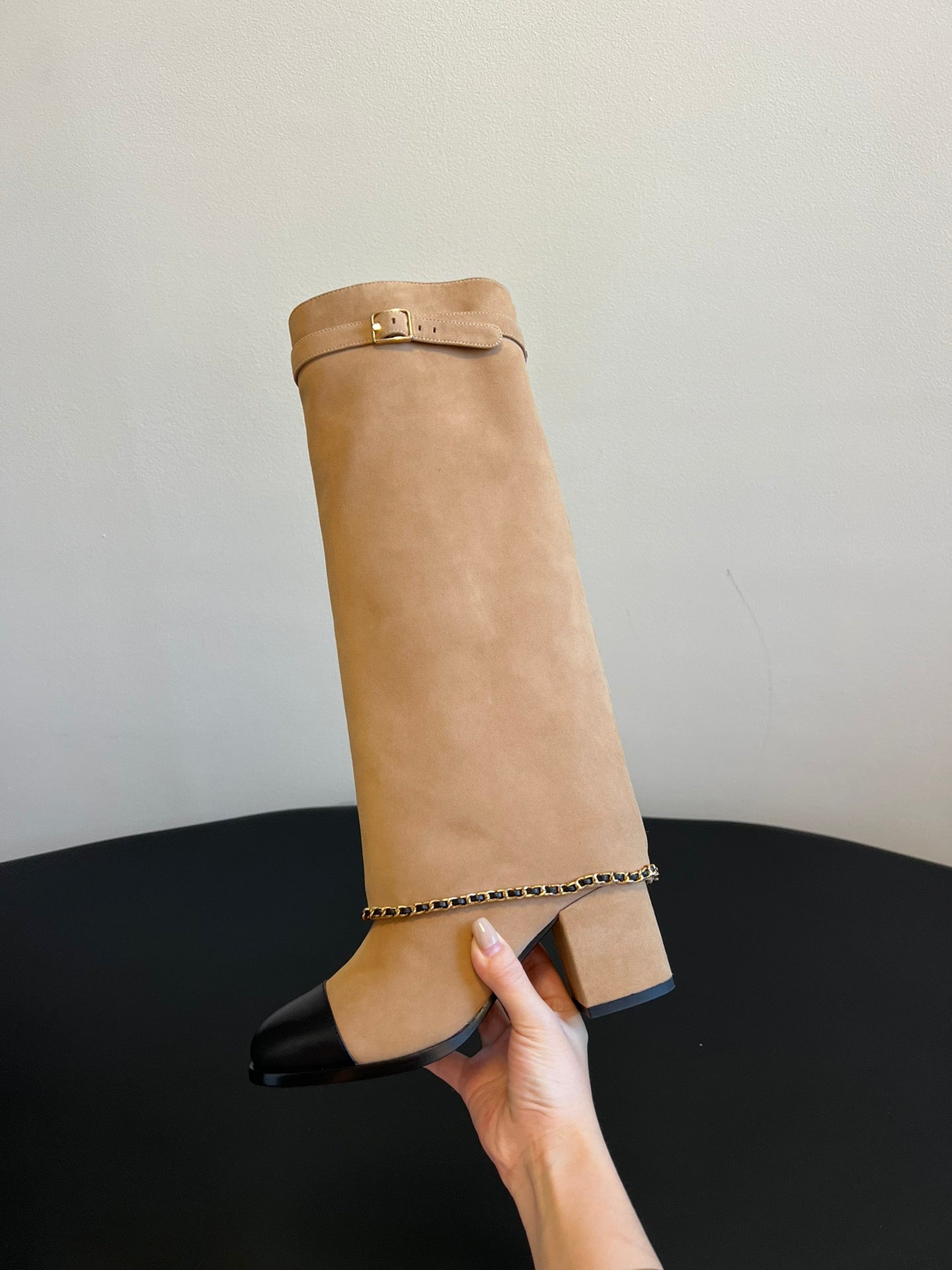 CC Hight Boots Dark Beige With Chain Suede And Cowhide 944969