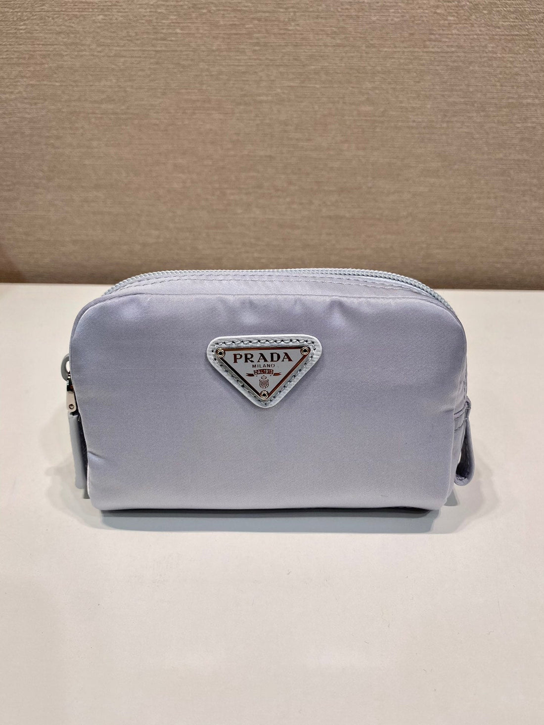 PRA CLUTCH 12 IN LIGHT GREY RE-NYLON