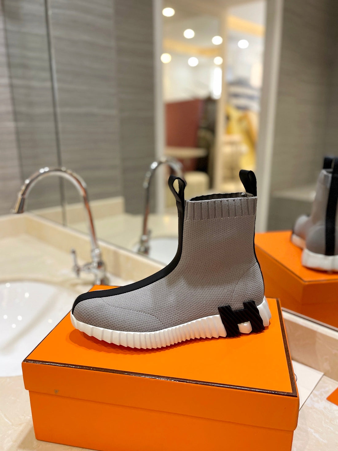 HM Fun Sneaker In Black Mix Grey Mesh Fabric And Lambskin 983022