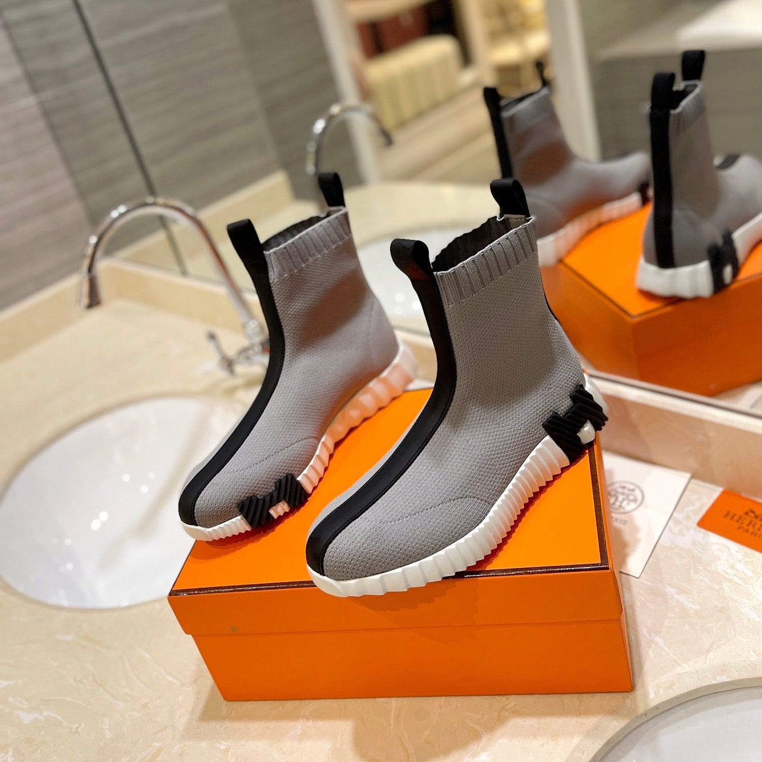 HM Fun Sneaker In Black Mix Grey Mesh Fabric And Lambskin 983022