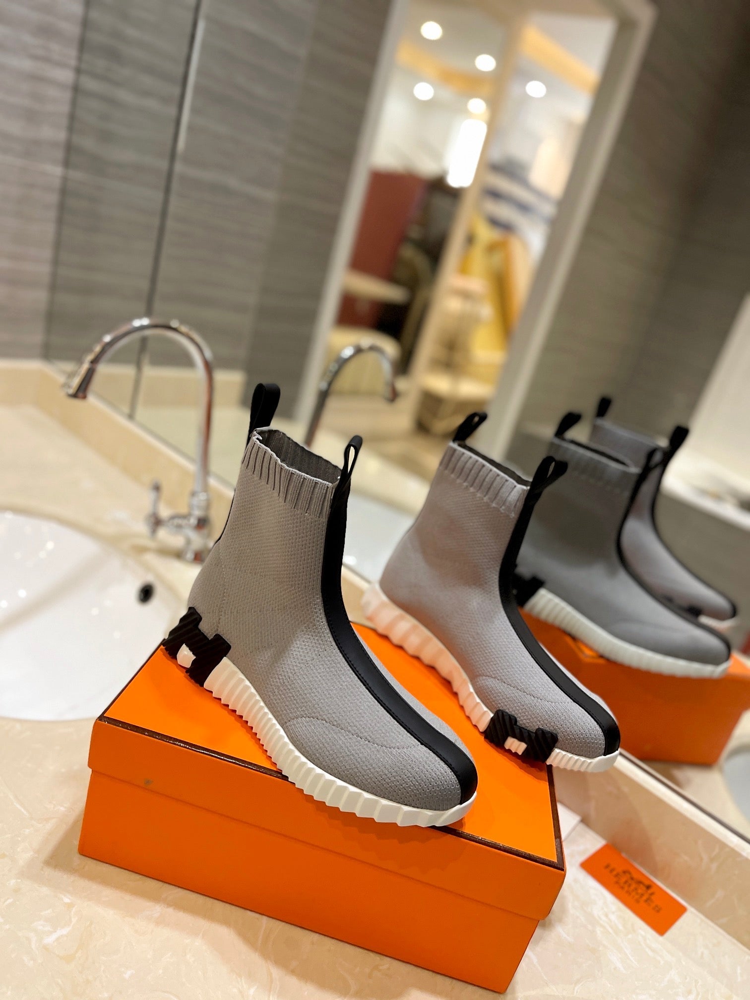 HM Fun Sneaker In Black Mix Grey Mesh Fabric And Lambskin 983022