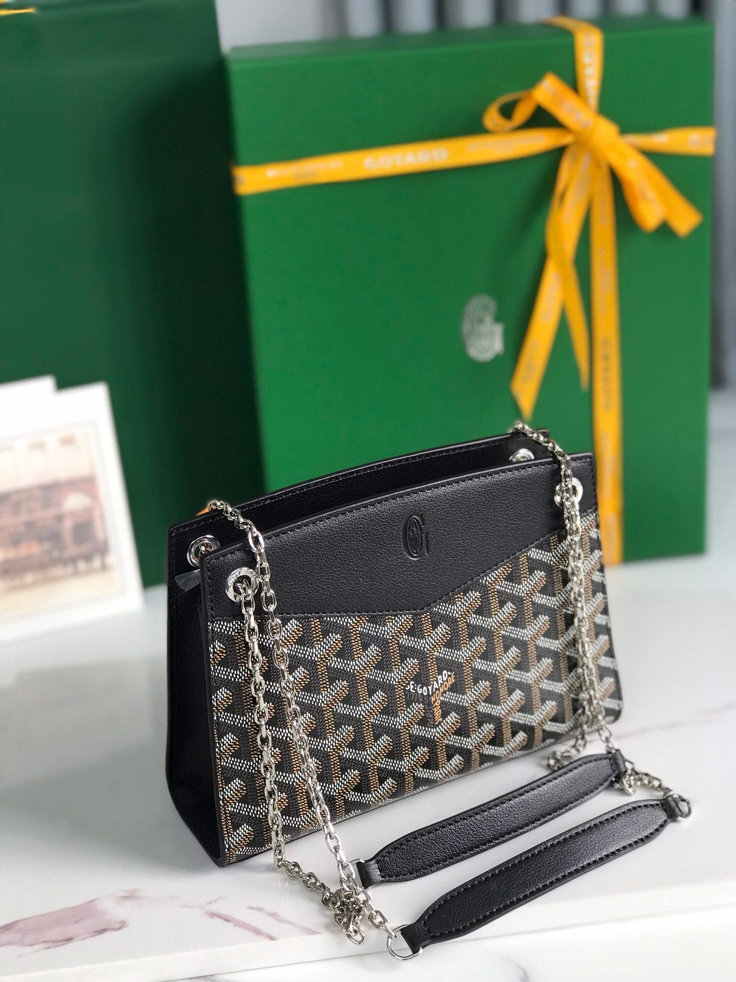 ROUETTE STRUCTURÃ‰ MINI BAG 21 IN BLACK GOYARDINE CANVAS AND CALFSKIN