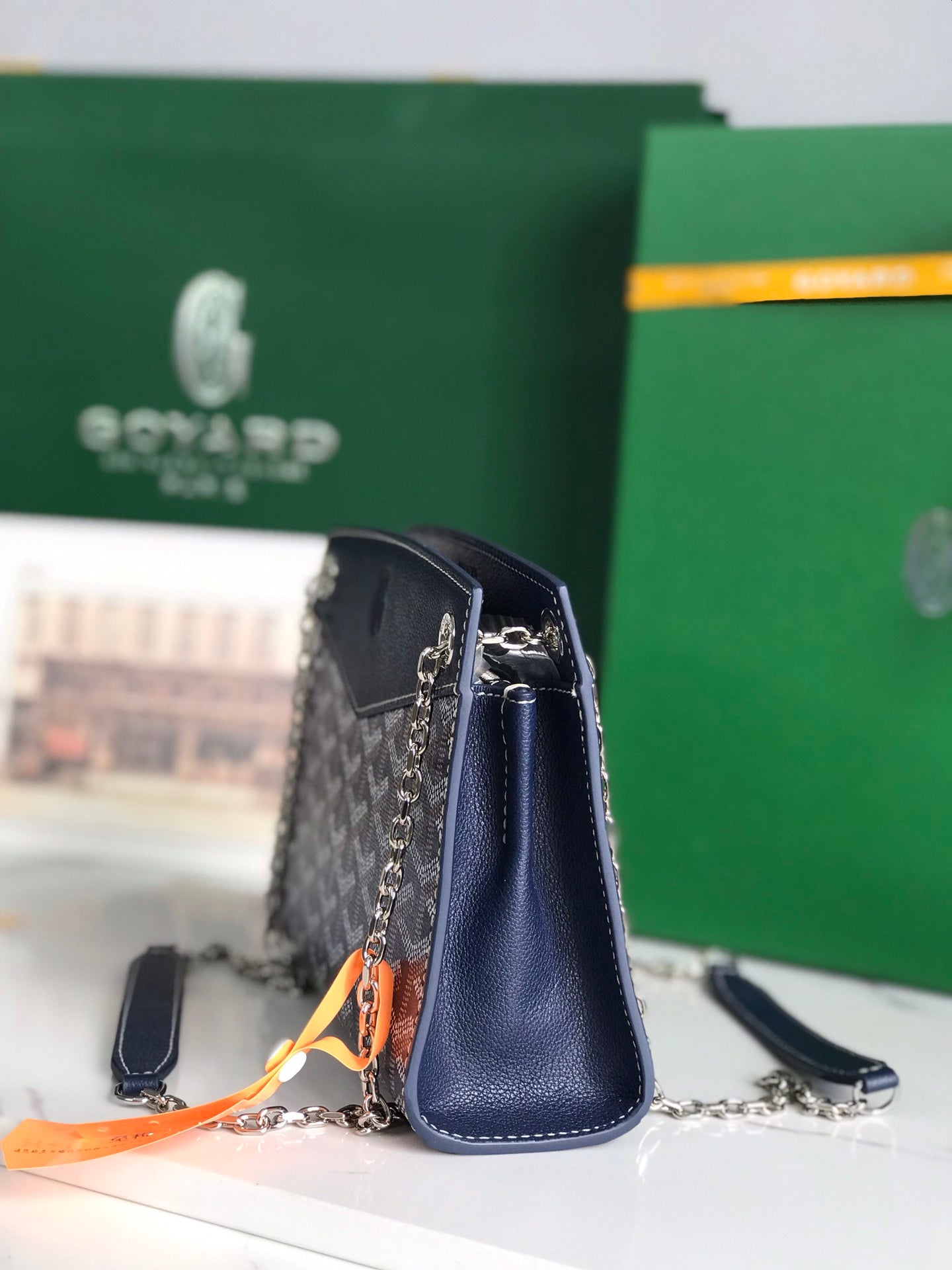 ROUETTE STRUCTURÃ‰ MINI BAG 21 IN NAVY BLUE GOYARDINE CANVAS AND CALFSKIN
