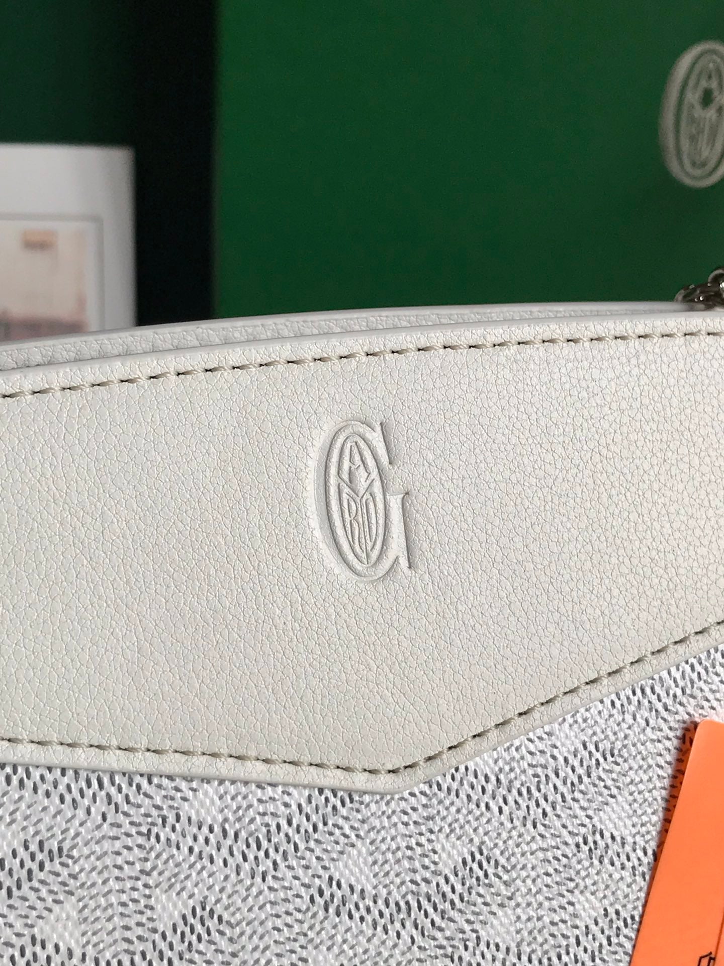 ROUETTE STRUCTURÃ‰ MINI BAG 21 IN WHITE GOYARDINE CANVAS AND CALFSKIN