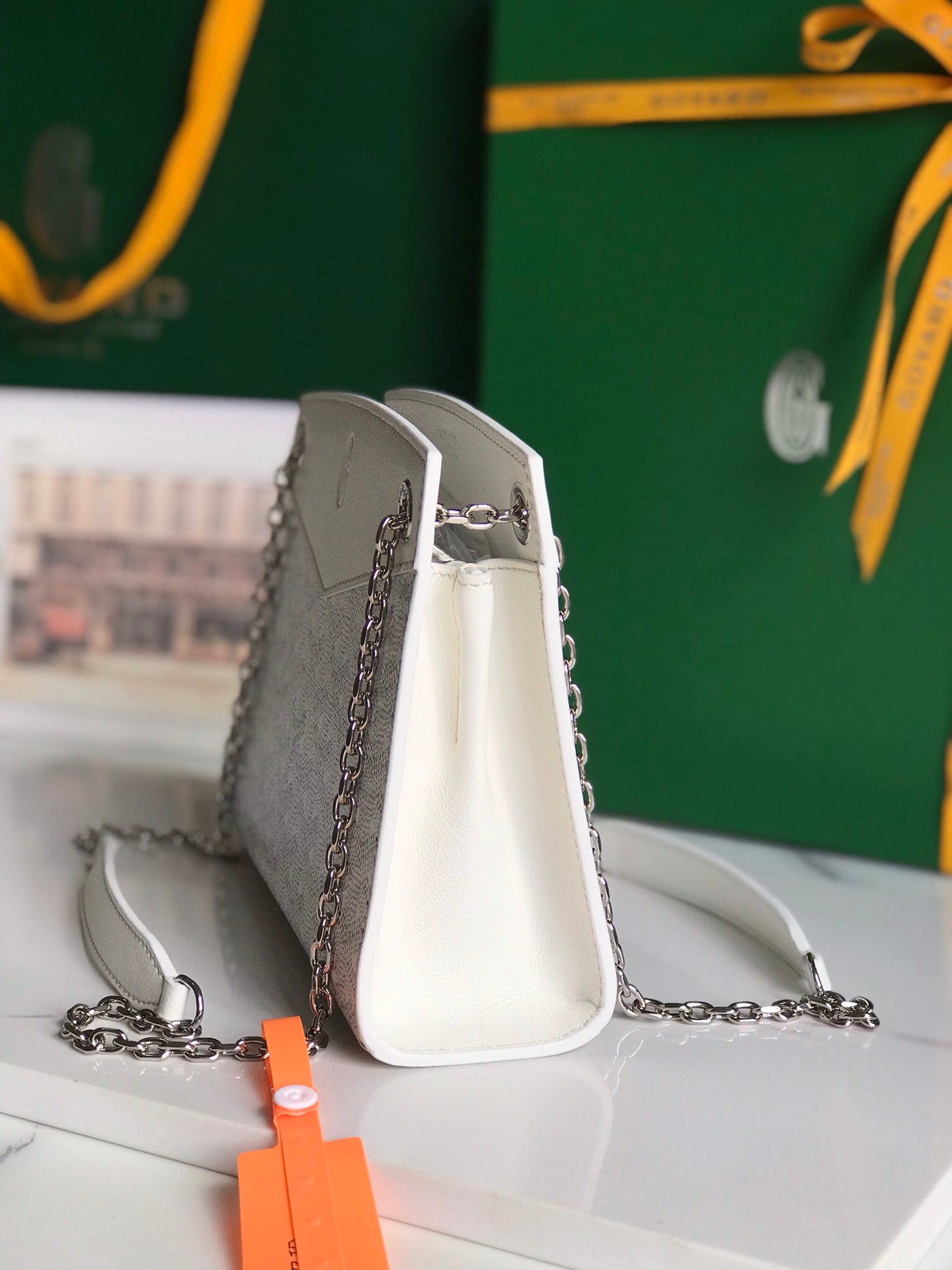 ROUETTE STRUCTURÃ‰ MINI BAG 21 IN WHITE GOYARDINE CANVAS AND CALFSKIN