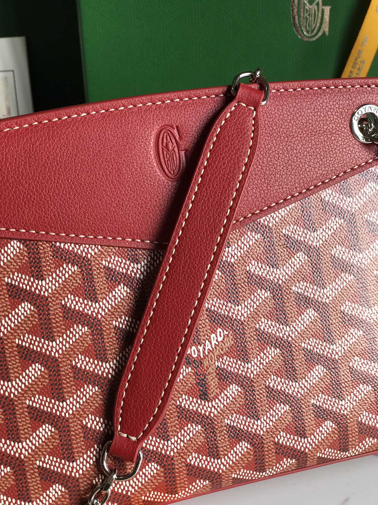 ROUETTE STRUCTURÃ‰ MINI BAG 21 IN CLASSIC RED GOYARDINE CANVAS AND CALFSKIN