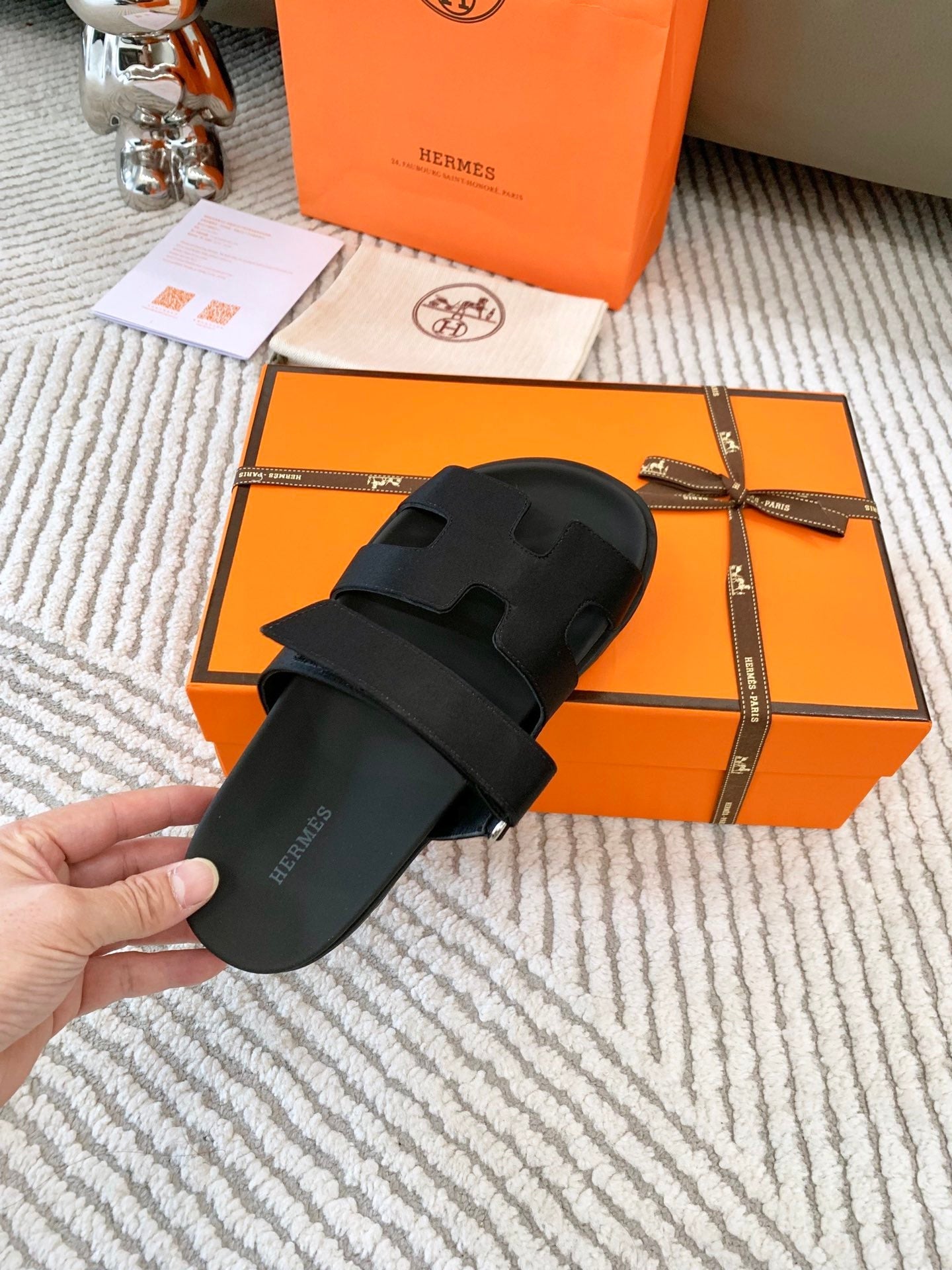 HM Chypre Sandal Black Lambskin 963504