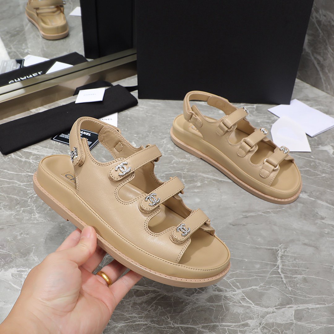 dad sandal beige calfskin silver cc