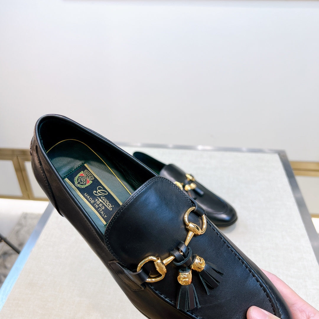 GG Men's Tassel Loafer Black Calfskin 361354