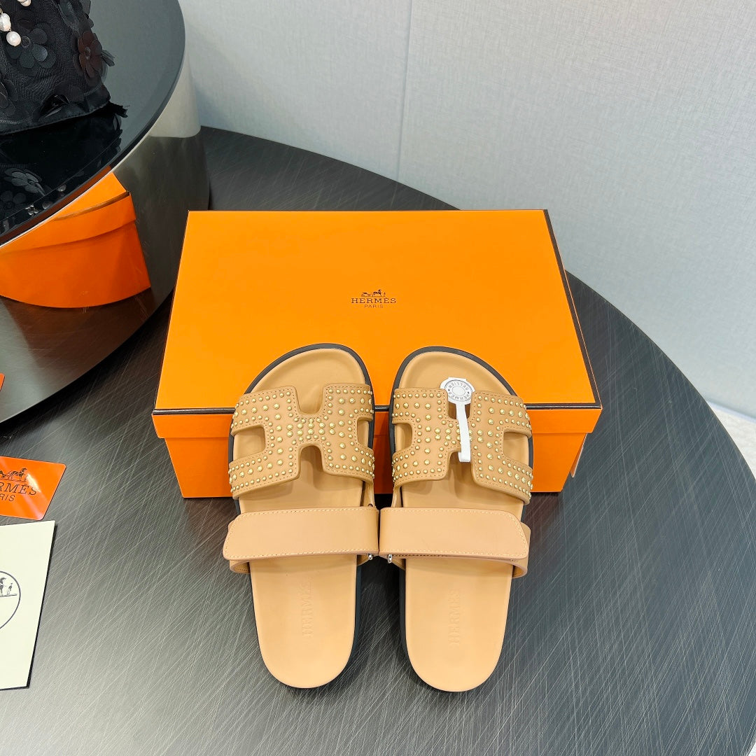 CHYPRE SANDAL LIGHT ORANGE CALFSKIN STYLIZED