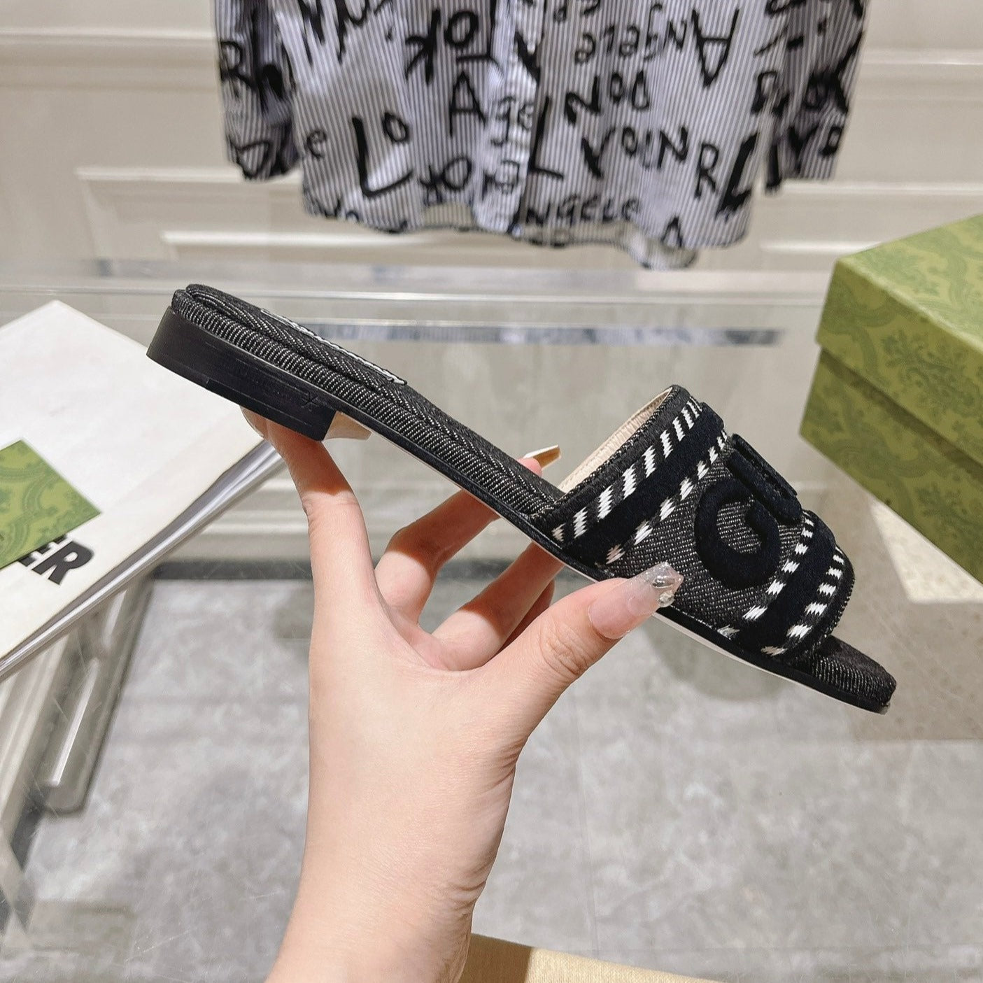 GG  Interlocking double G hollow slippers Black