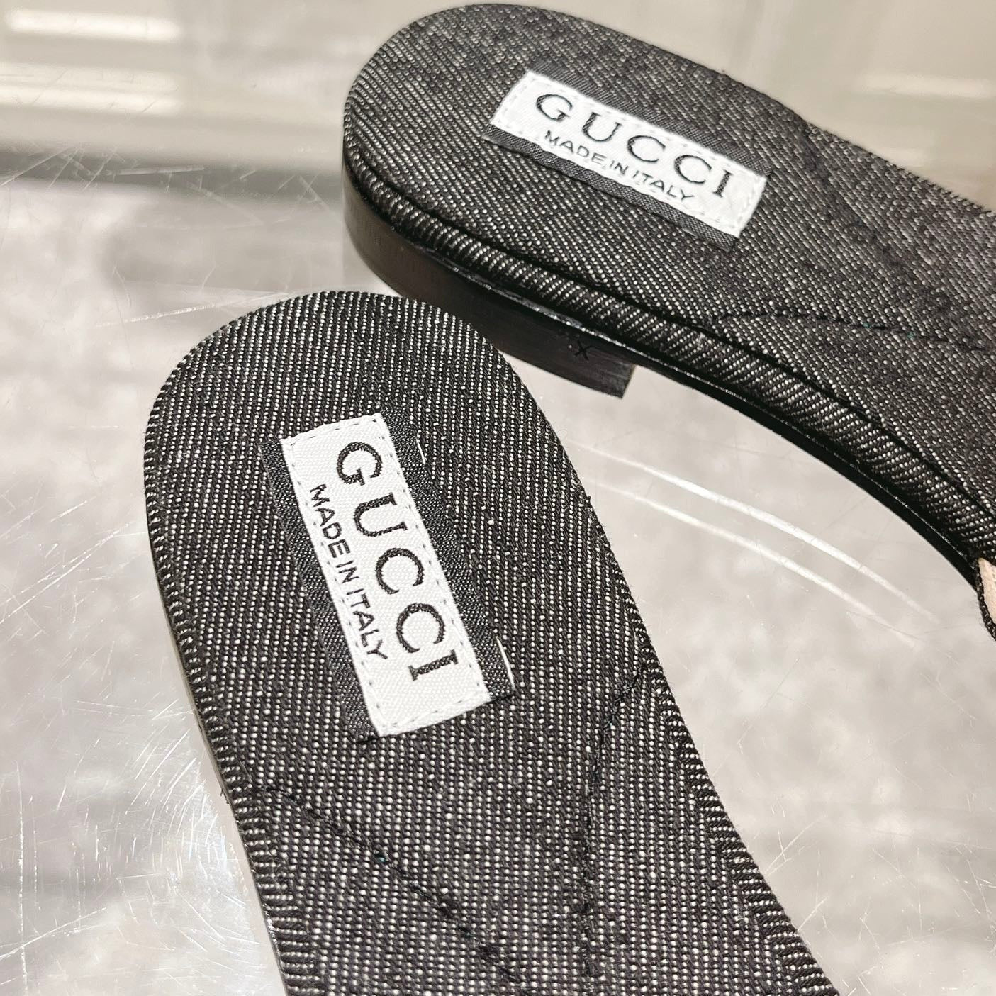 GG  Interlocking double G hollow slippers Black