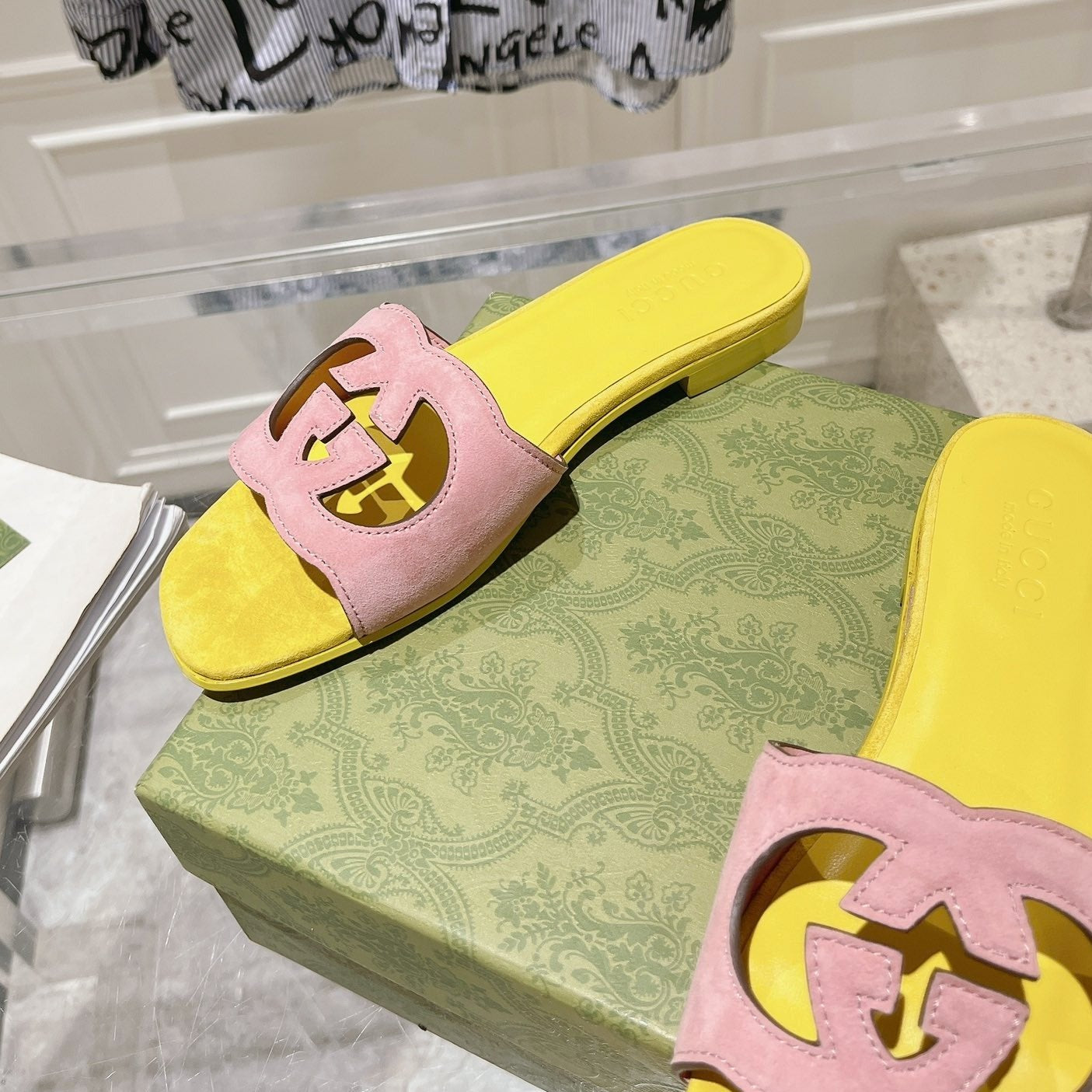 GG  Interlocking double G hollow slippers Blush Pink Yellow