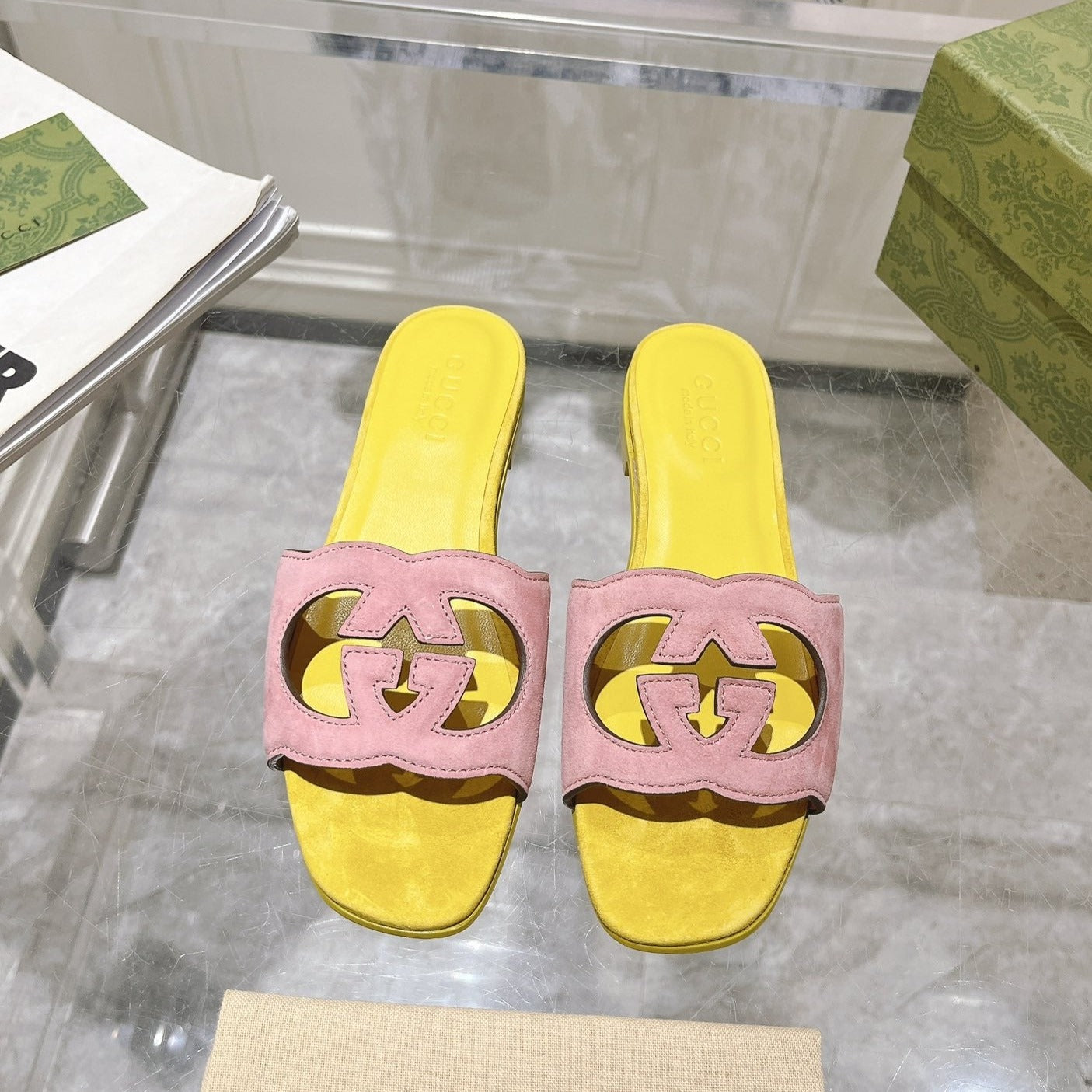 GG  Interlocking double G hollow slippers Blush Pink Yellow