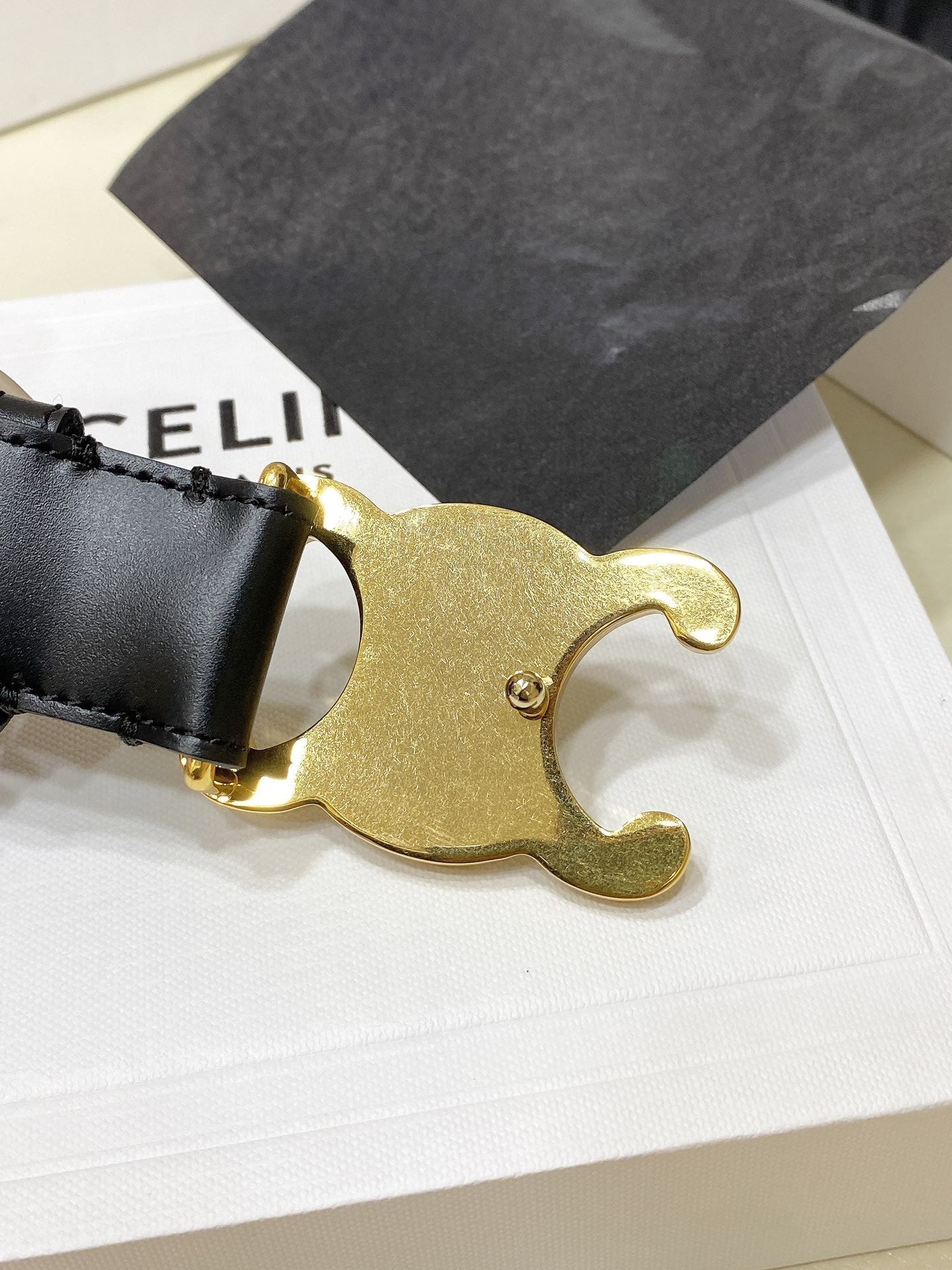 CL LARGE 30 MM TRIOMPHE BELT IN BLACK AND GOLD HARDWARE