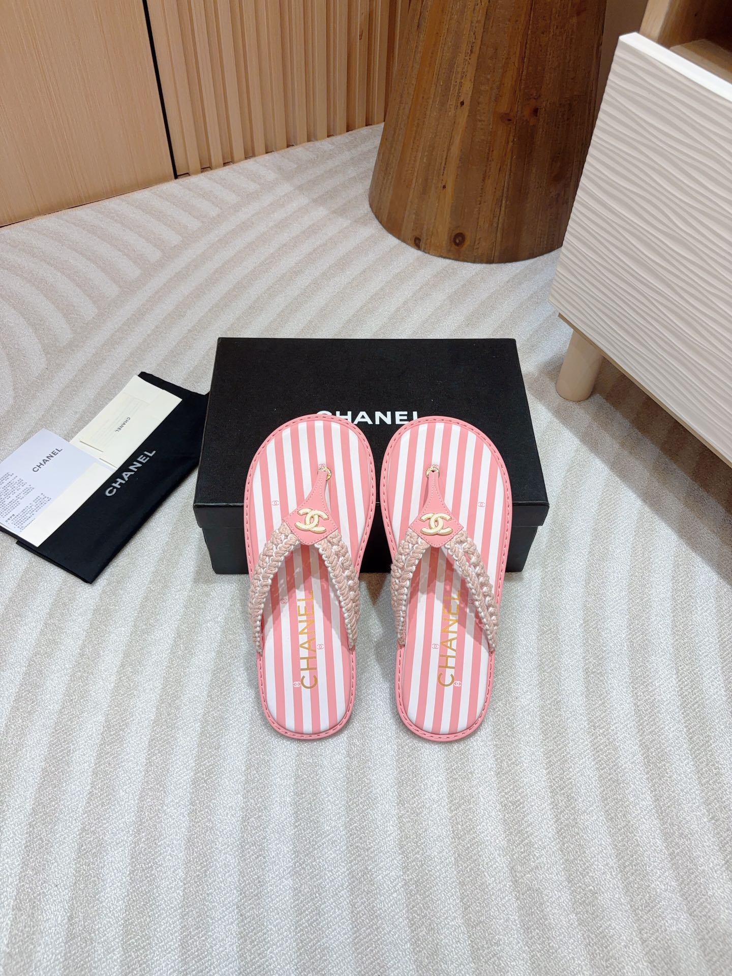 CC WOVEN FLIP FLOP WHITE MIX PINK SHEEPSKIN