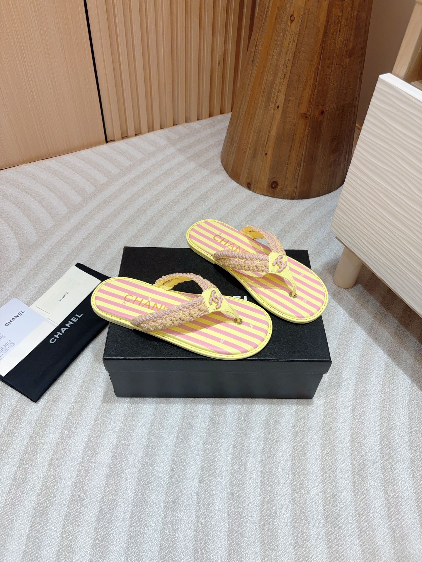 CC WOVEN FLIP FLOP YELLOW MIX PINK SHEEPSKIN