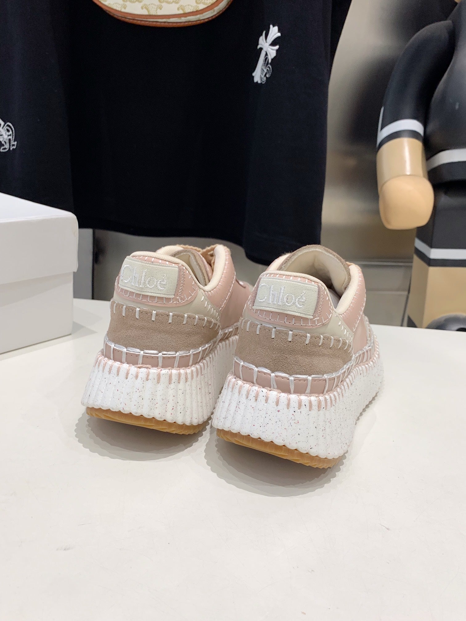 CHLOÃ‰ NAMA SNEAKER 5 CM IN LIGHT PINK CALFSKIN