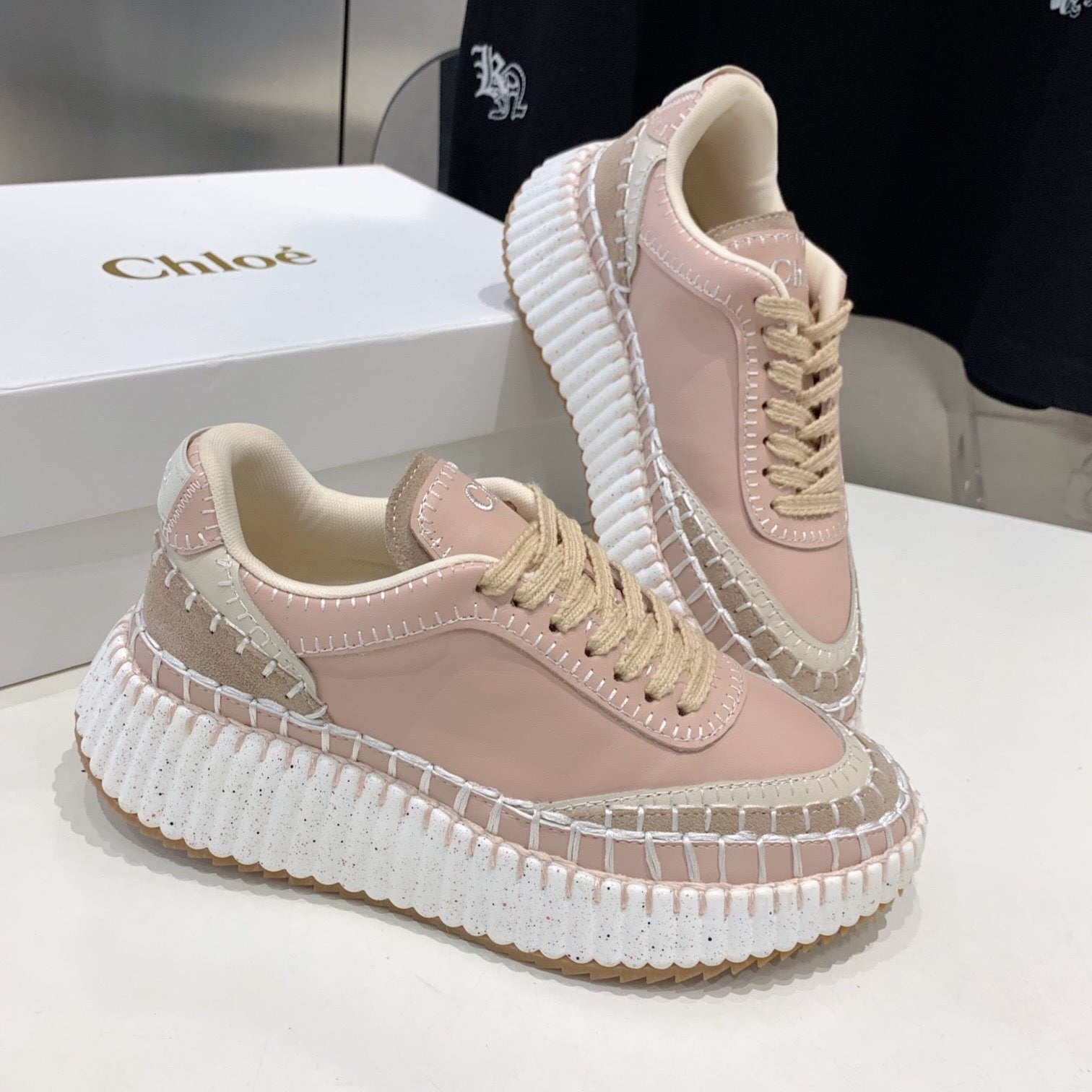 CHLOÃ‰ NAMA SNEAKER 5 CM IN LIGHT PINK CALFSKIN