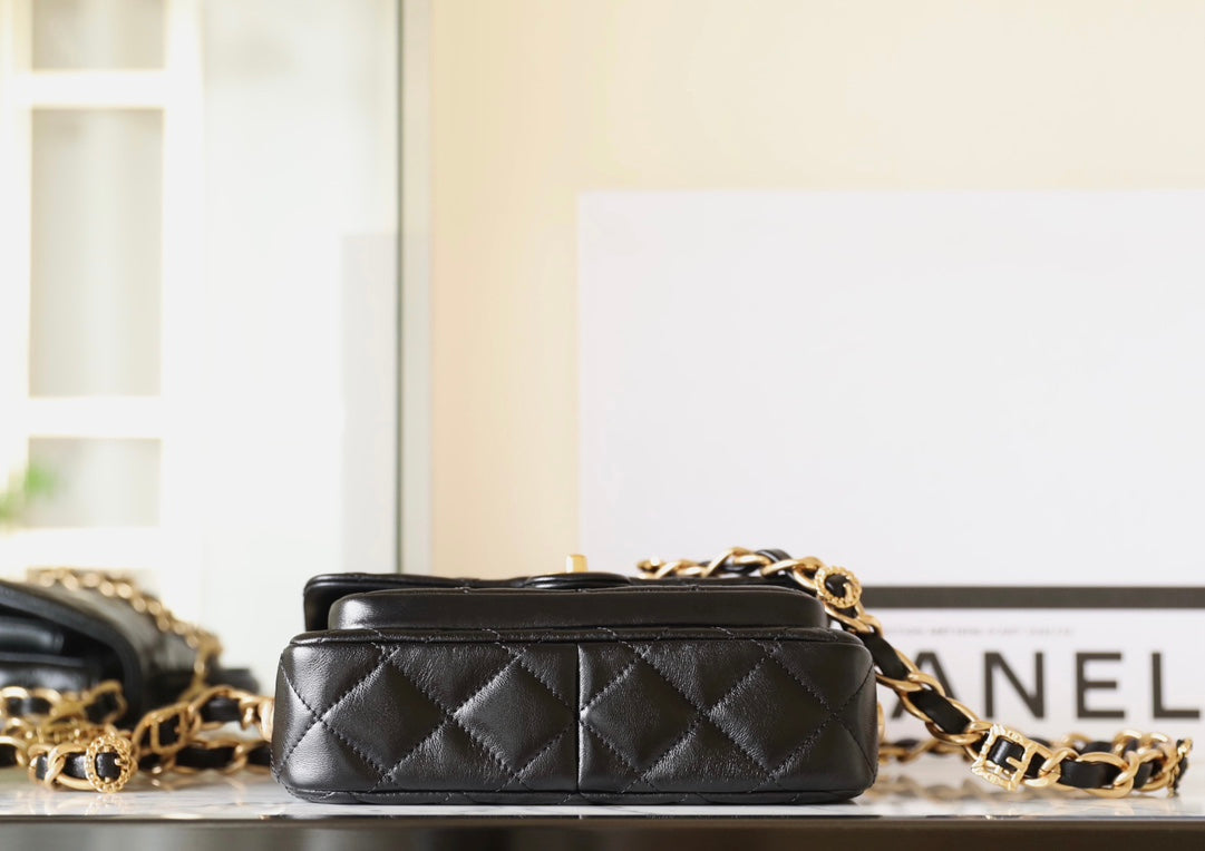 cc 24a flap bag 20cm top handle black  lambskin gold hardware