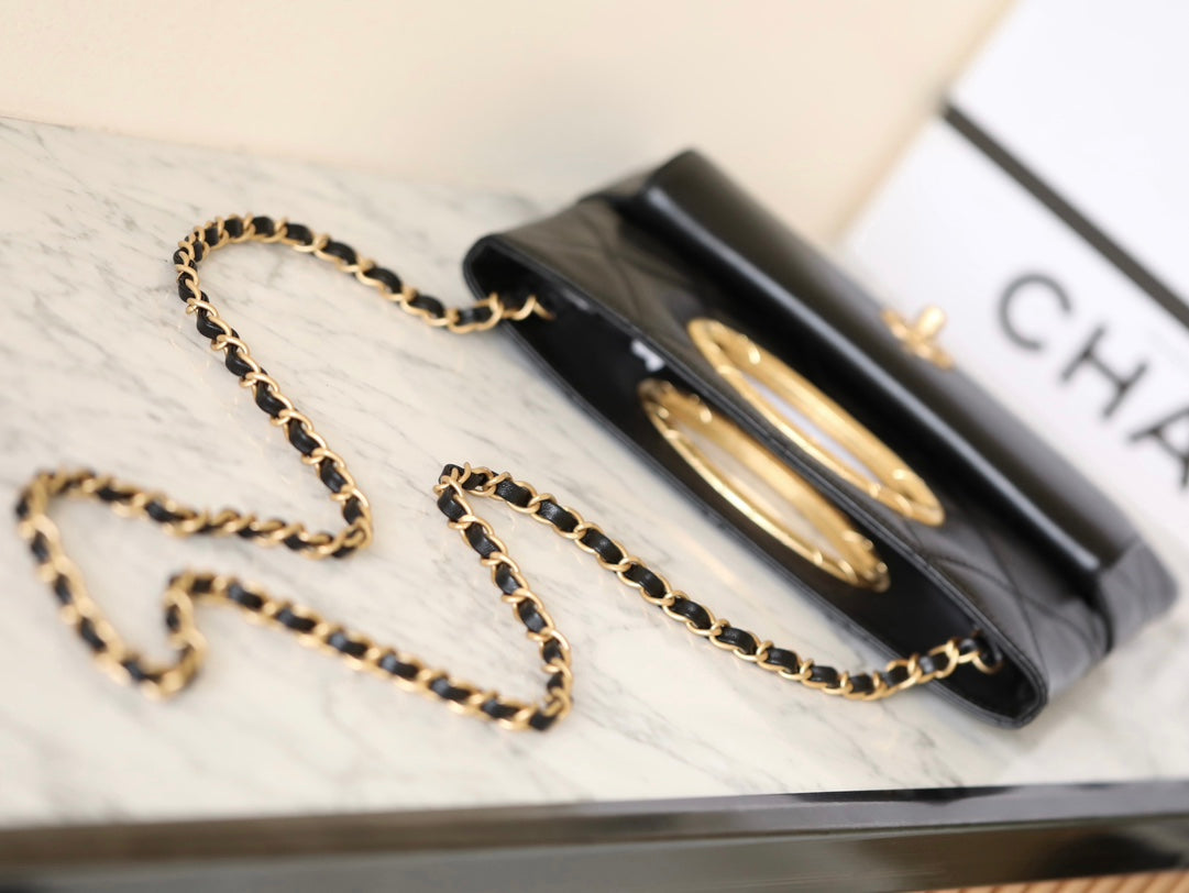 cc 24b cluth 25cm black lambskin