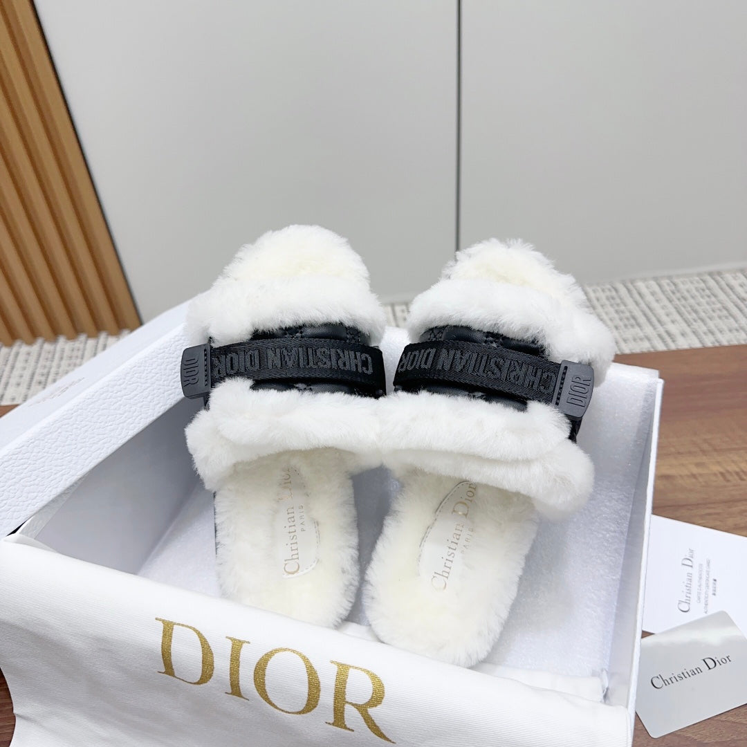 CD Dioriviera Dio(r)evolution Slide Black White Quilted Fleece Lining And Lambskin