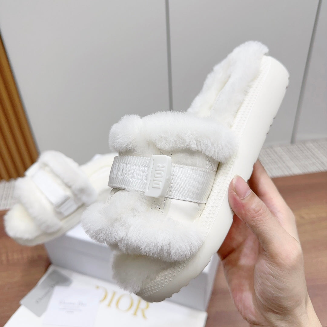 CD Dioriviera Dio(r)evolution Slide White Quilted Fleece Lining And Lambskin