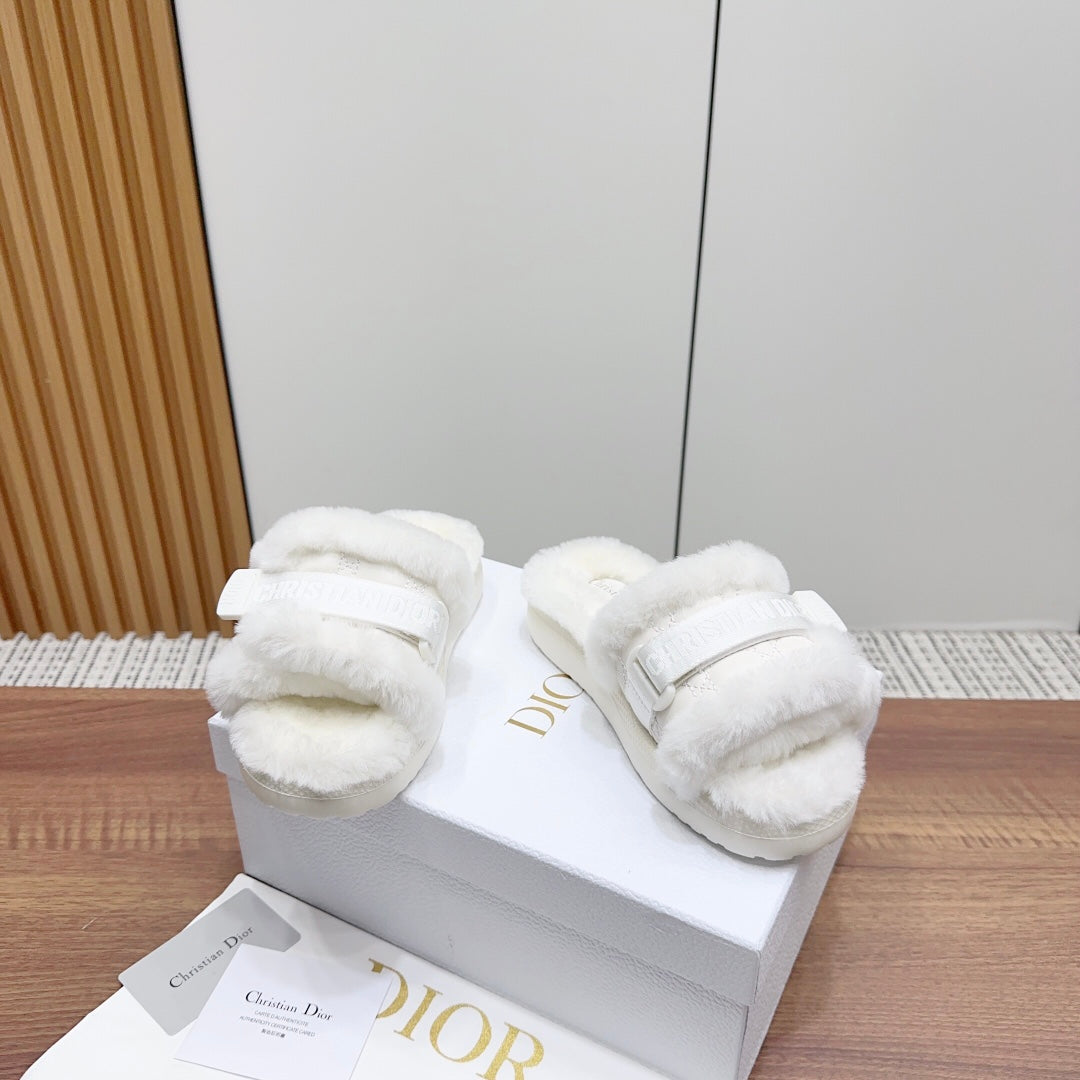 CD Dioriviera Dio(r)evolution Slide White Quilted Fleece Lining And Lambskin