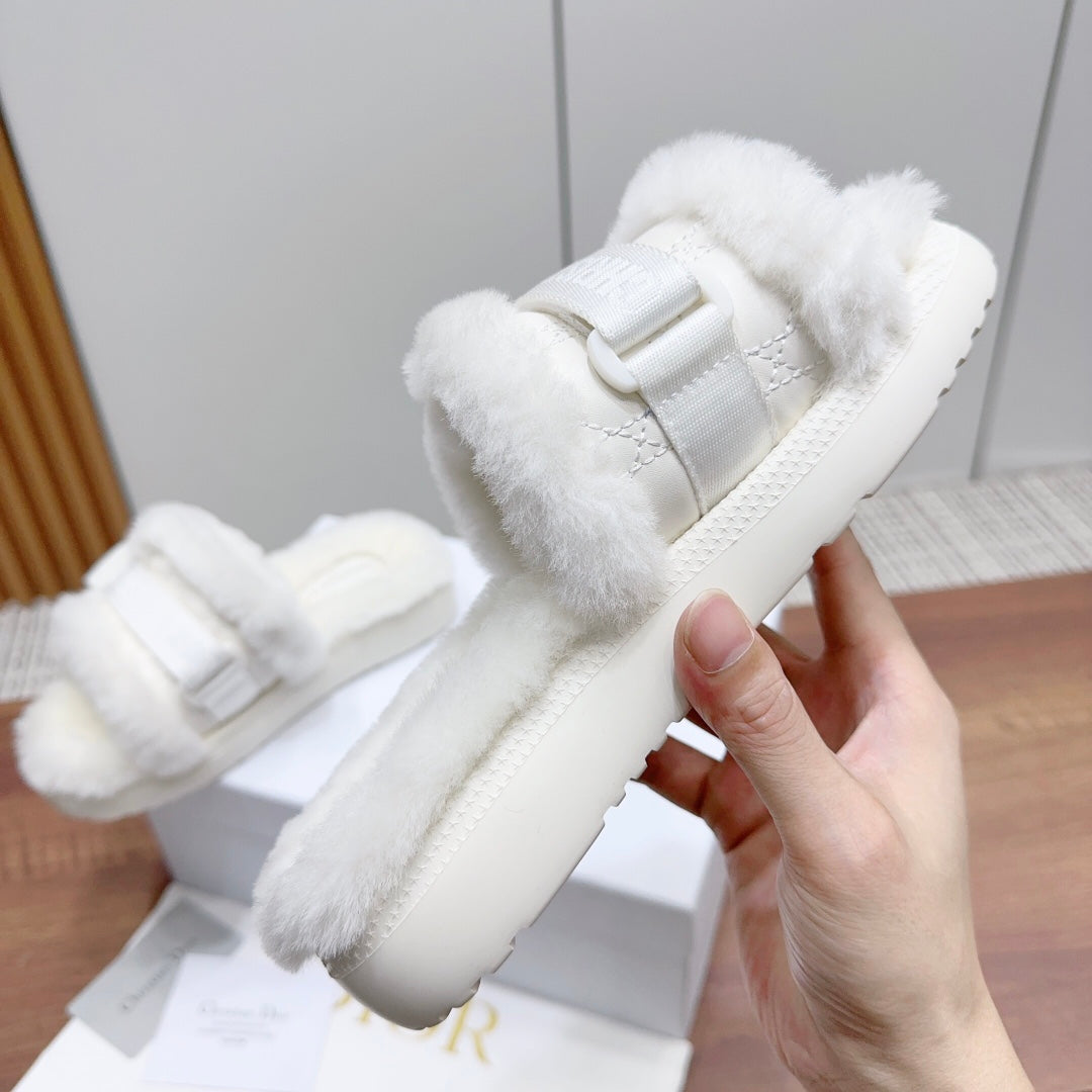 CD Dioriviera Dio(r)evolution Slide White Quilted Fleece Lining And Lambskin