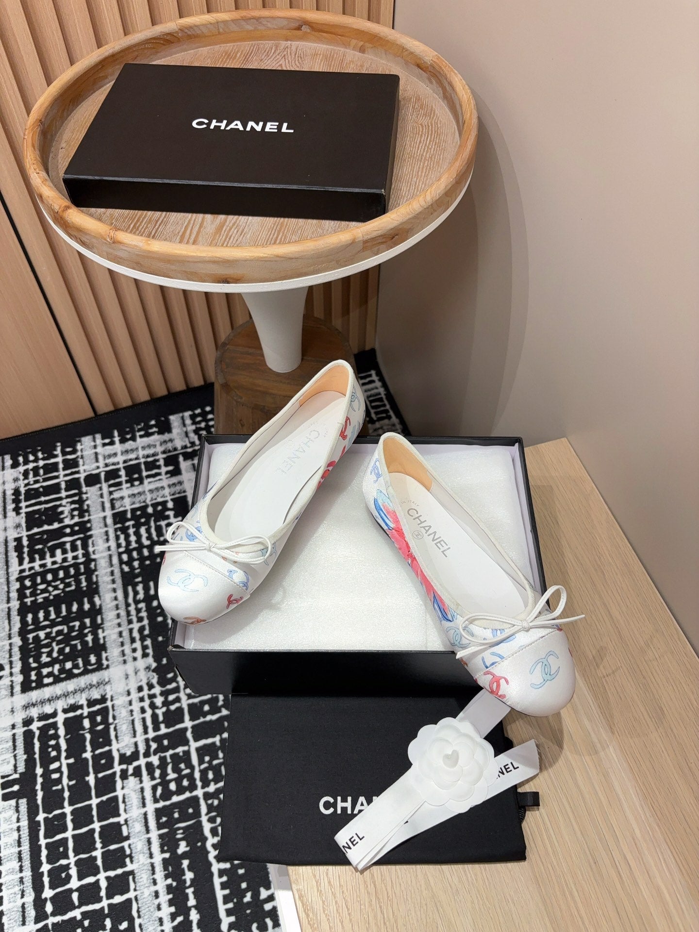 CC Ballet Flats White Silk Flowers And Lambskin