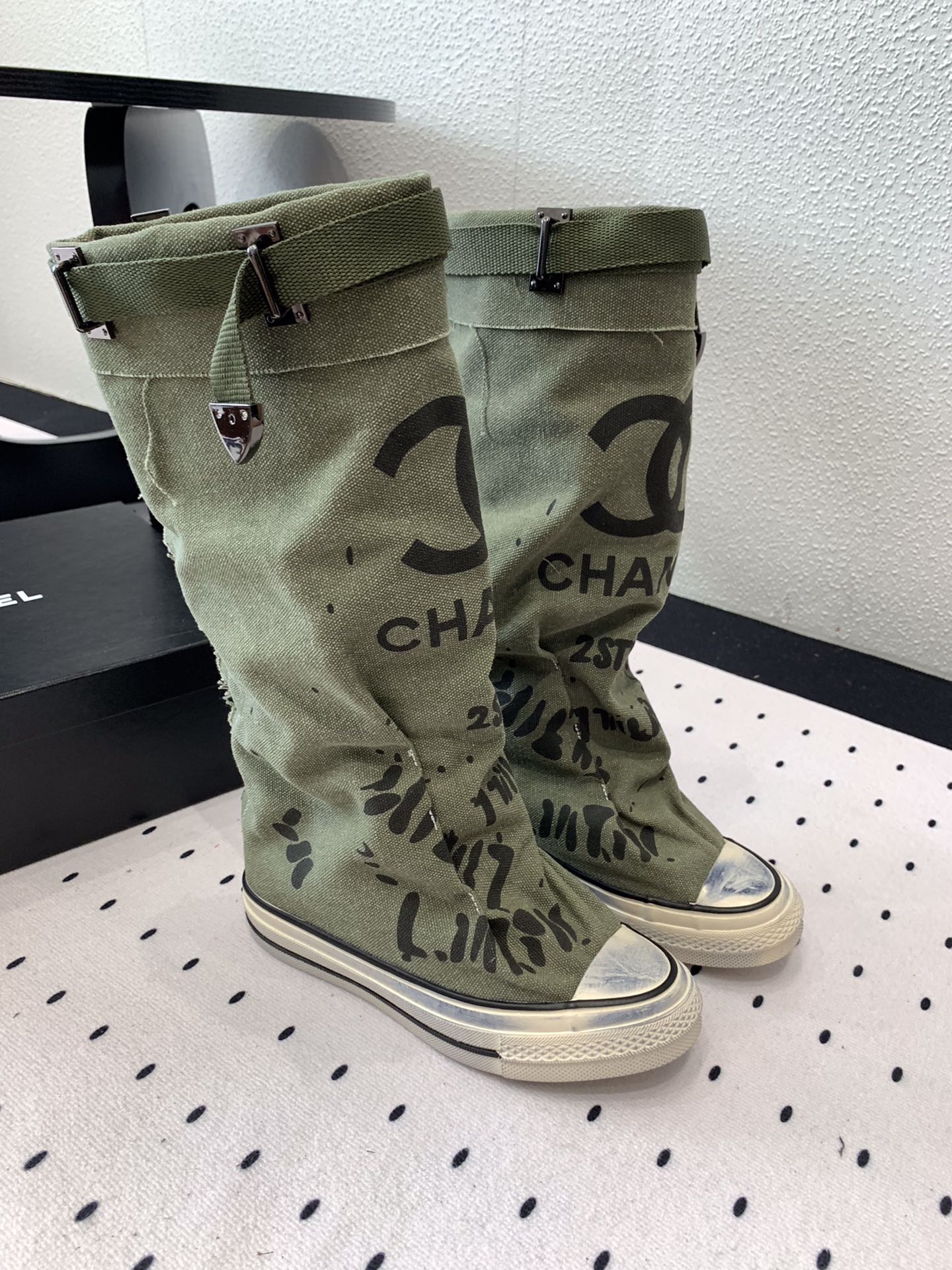 CC High-Top Canvas Boots Khaki Green Black Denim Fabric 938051