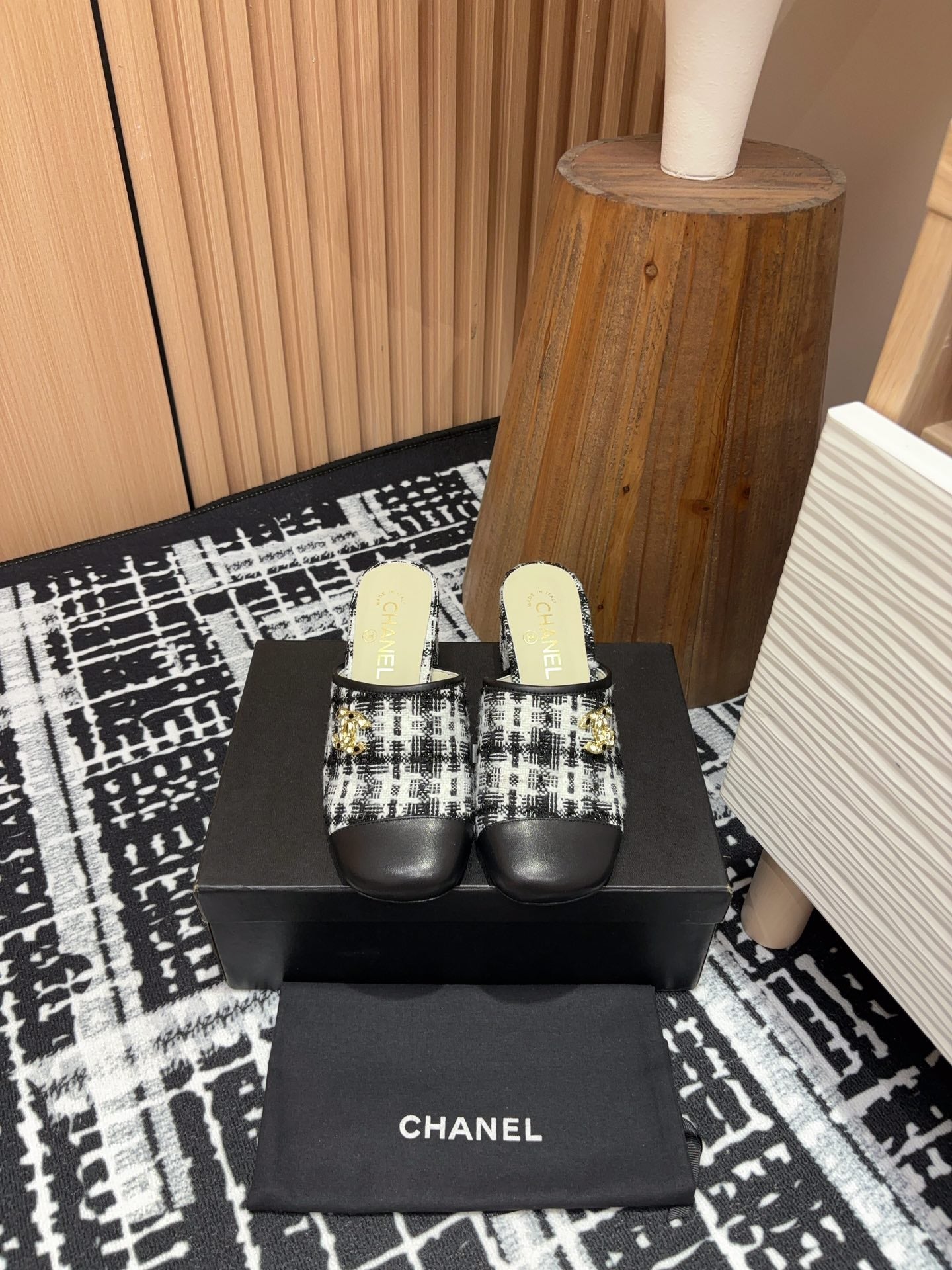 CC Mule 60mm In White Mix Black Wool Tweed And Lambskin